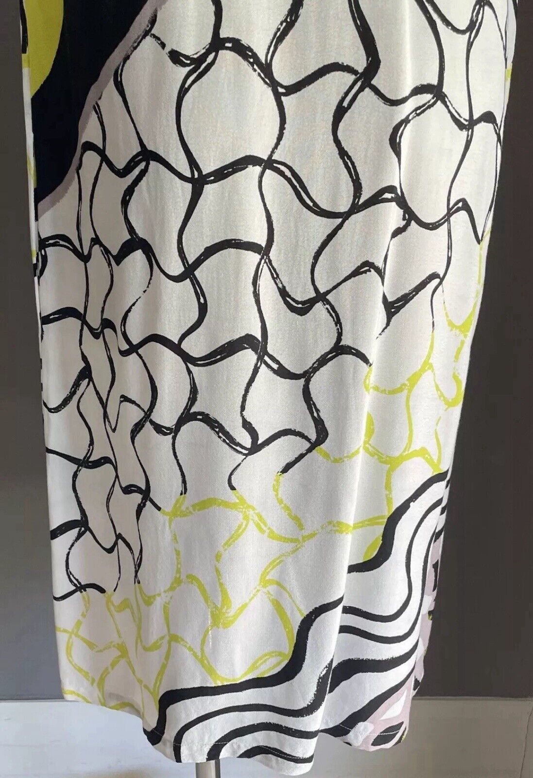 W LANE Midi Dress White Black Taupe Neon Abstract Print Cap Sleeve Shift Size 16