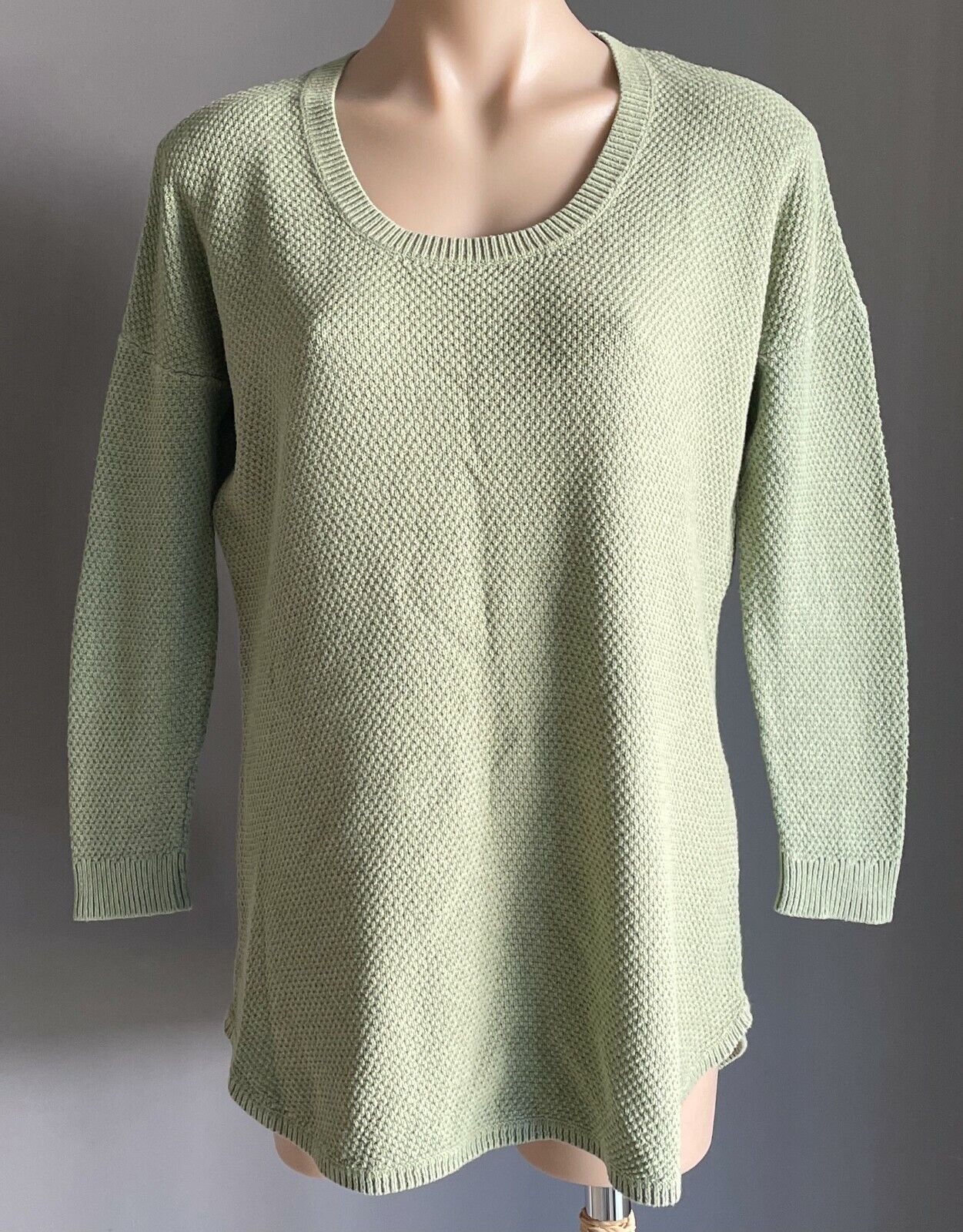 SUSSAN Top Curved Hem Green Waffle Weave Fabric Long Sleeve Ladies Size XS 10