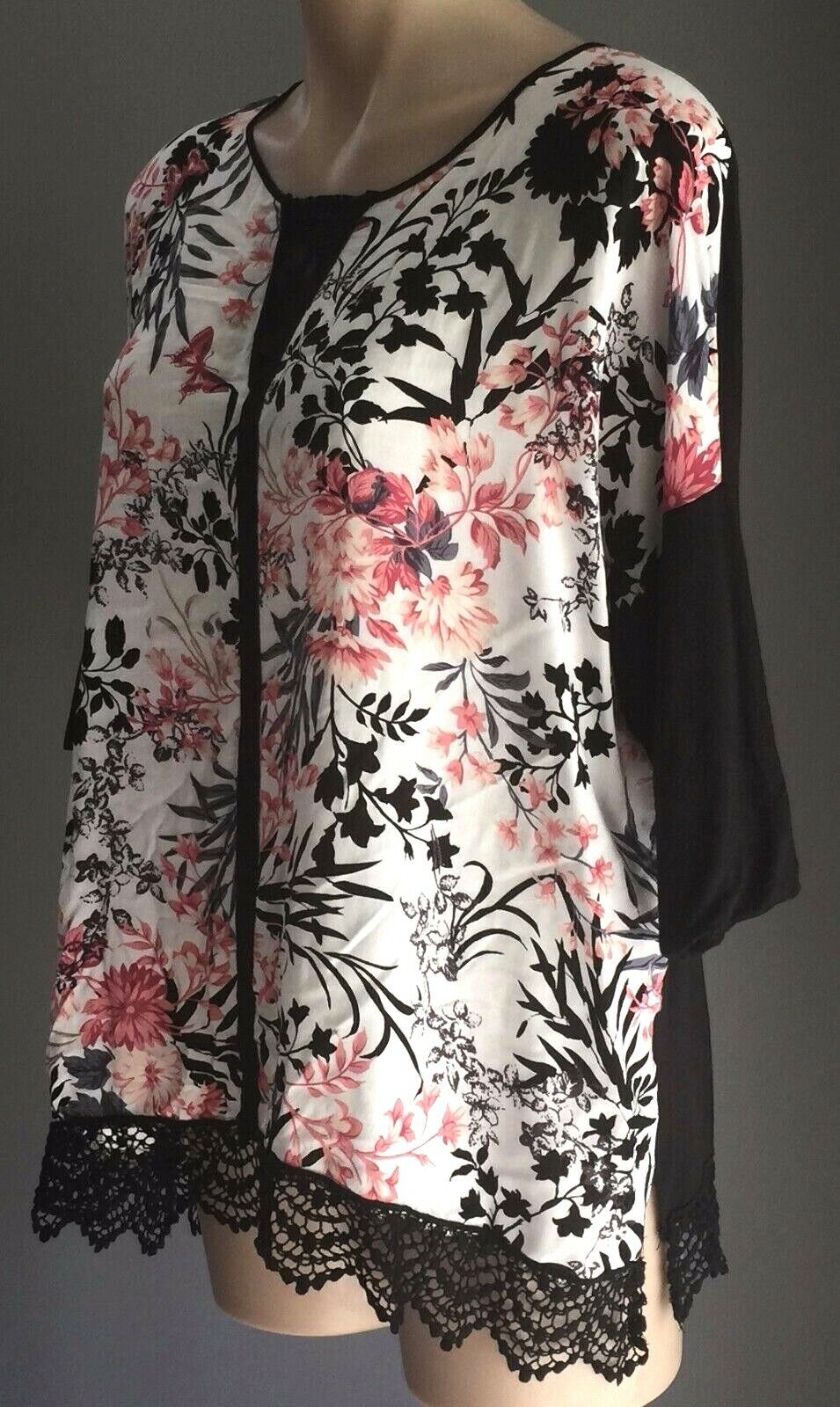KATIES Top Floral Print & Solid Black Lace Trim 3/4 Sleeve Blouse Plus Size 18
