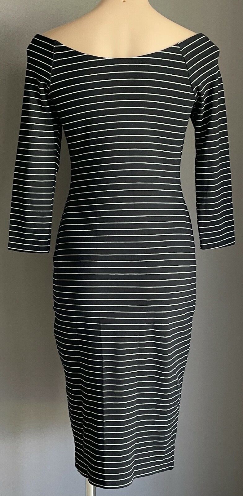ZARA TRAFALUC Bodycon Black White Stripe 3/4 Sleeve Stretch Midi Dress Size EU L