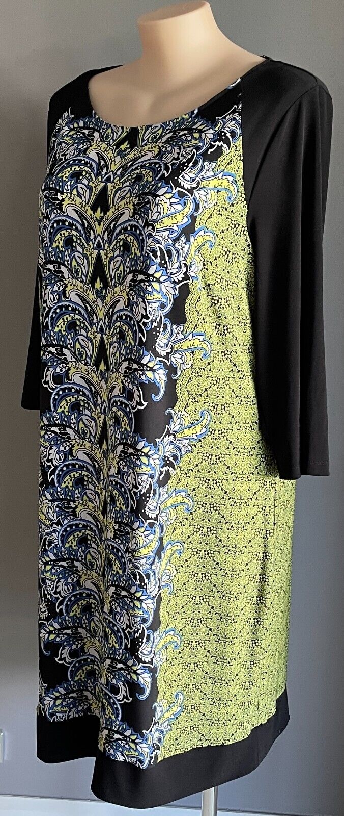 BASQUE WOMAN Stretch Sheath Dress Black White Yellow Blue Print Plus Size 22