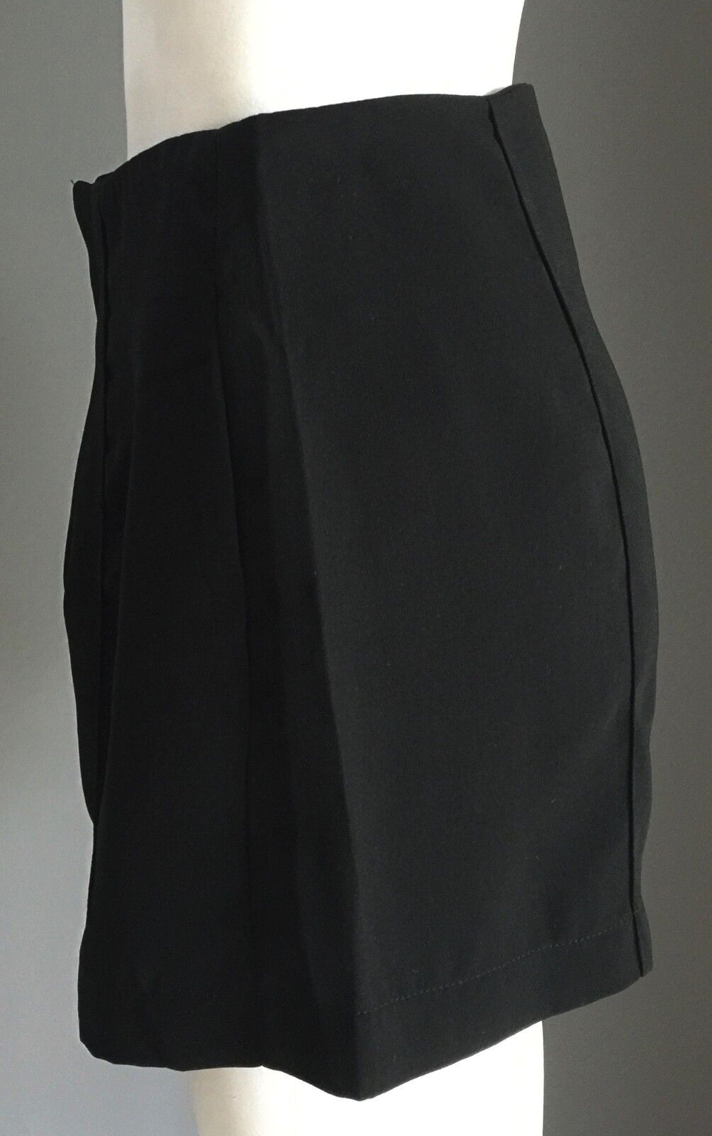 ALLY Shorts Black Dressy Shorts Ladies Size 8 So Gorgeous