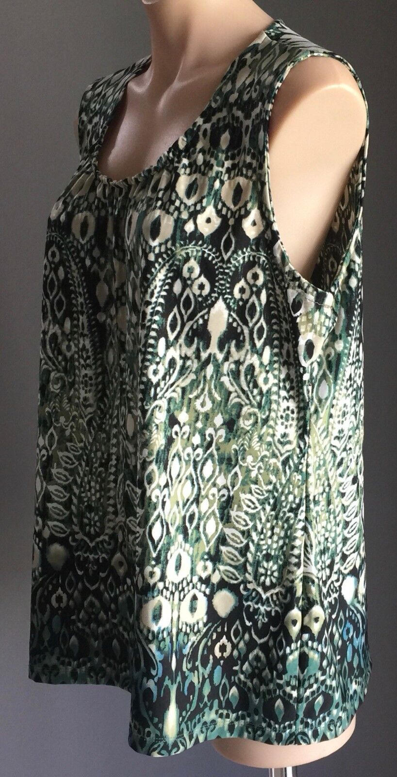 MILLERS Top Tank Green Khaki & White Print Sleeveless Tee Plus Size 18