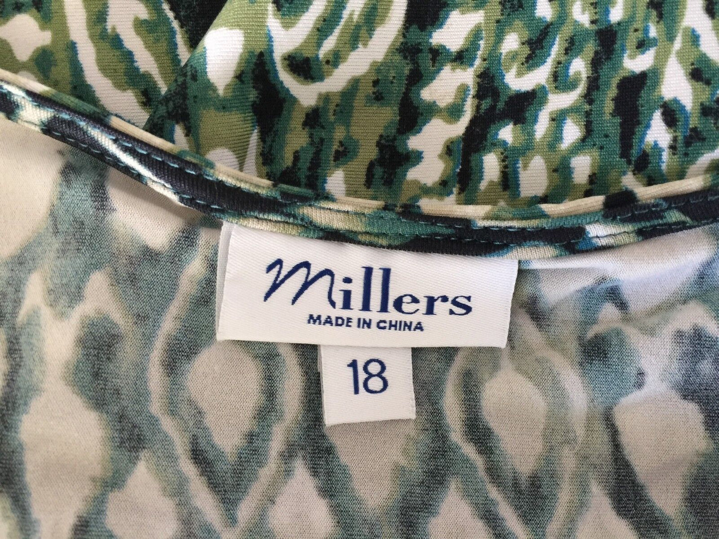 MILLERS Top Tank Green Khaki & White Print Sleeveless Tee Plus Size 18