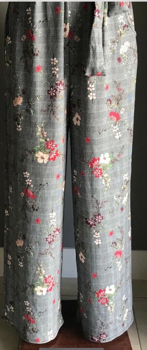 BOOHOO+ Jumpsuit Black White Check Floral Print Sleeveless Wide Leg Plus Size 20