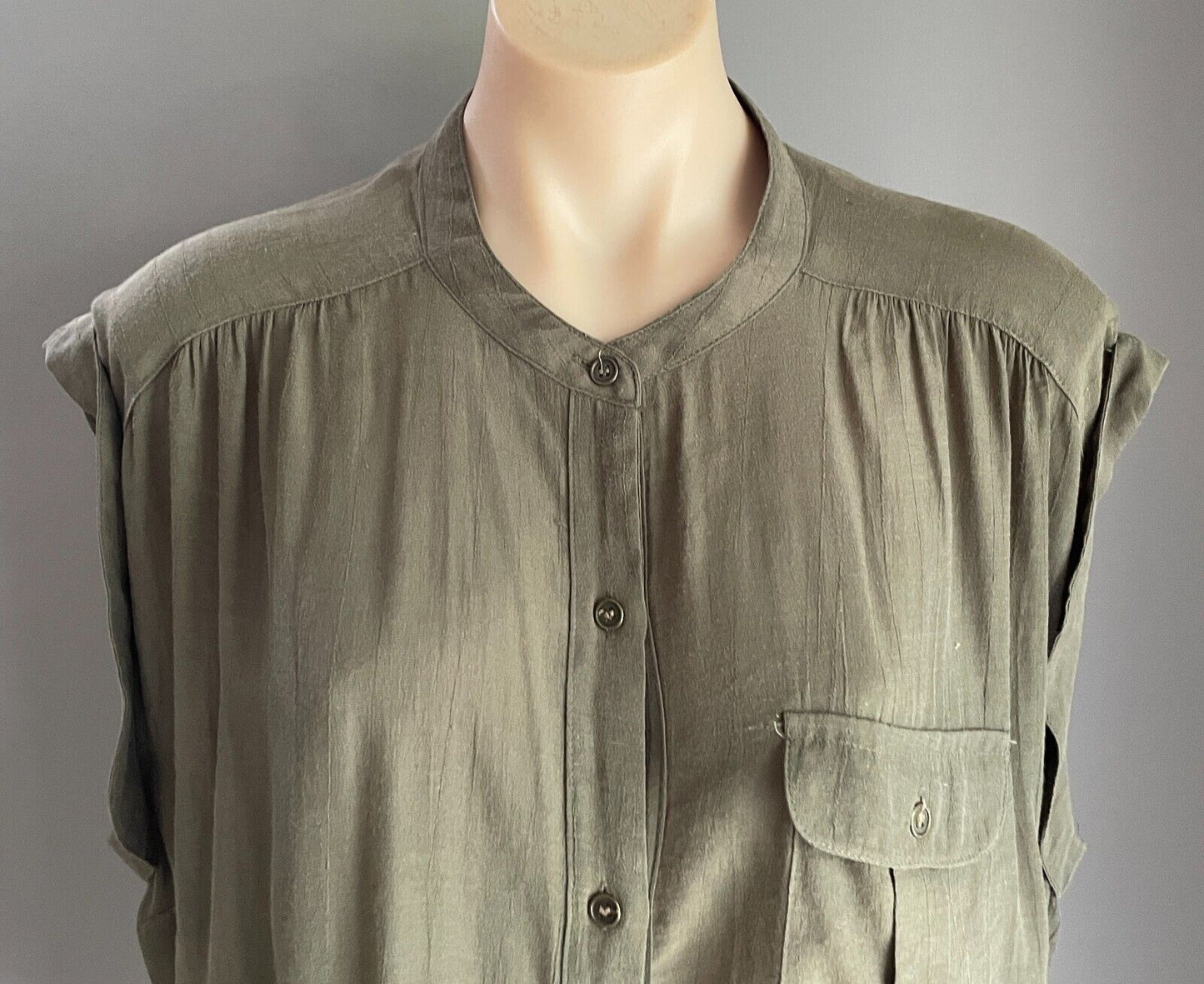 A.N.A New Approach Khaki Sleeveless Blouse Round Neck Buttons Top Size 1X 12 14