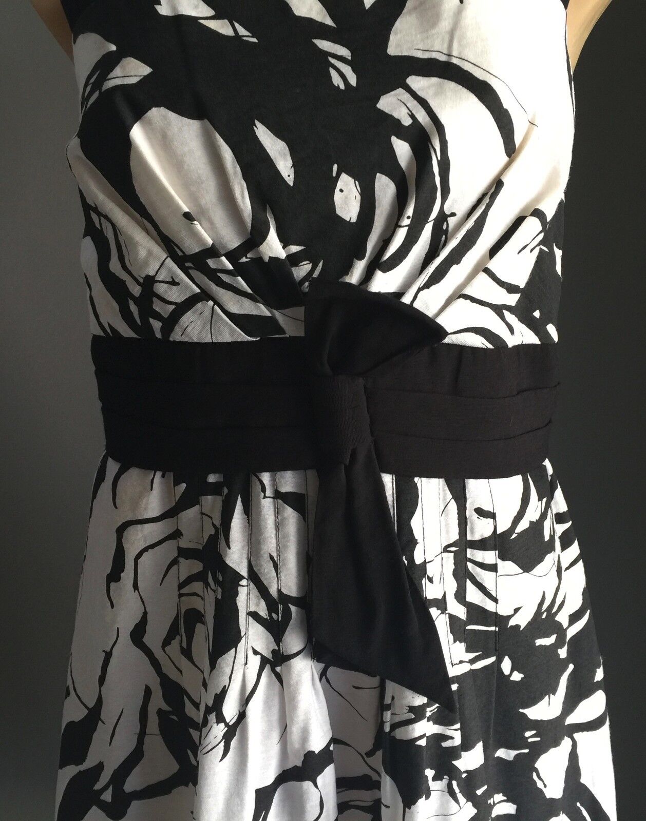 DOLINA EXCLUSIVE Dress Empire Waist Black & White Ladies Size 16 Rare NEW
