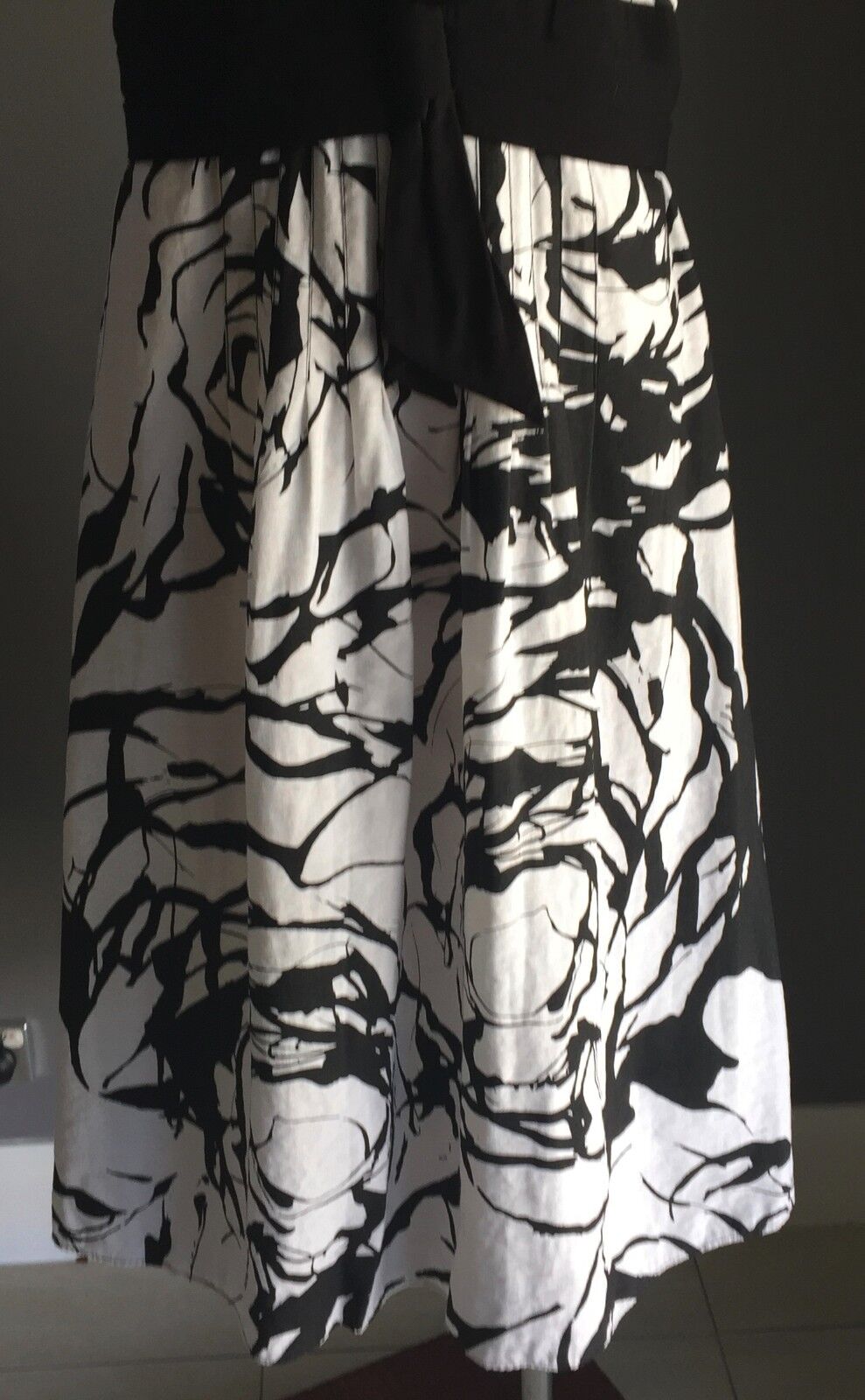 DOLINA EXCLUSIVE Dress Empire Waist Black & White Ladies Size 16 Rare NEW