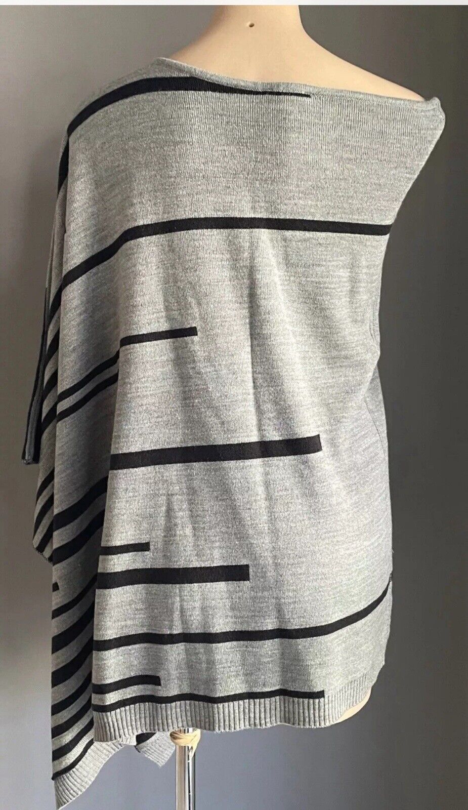 W.LANE Knit Poncho Grey & Black Stripe Diagonal Shoulder Wrap One Size 8 12