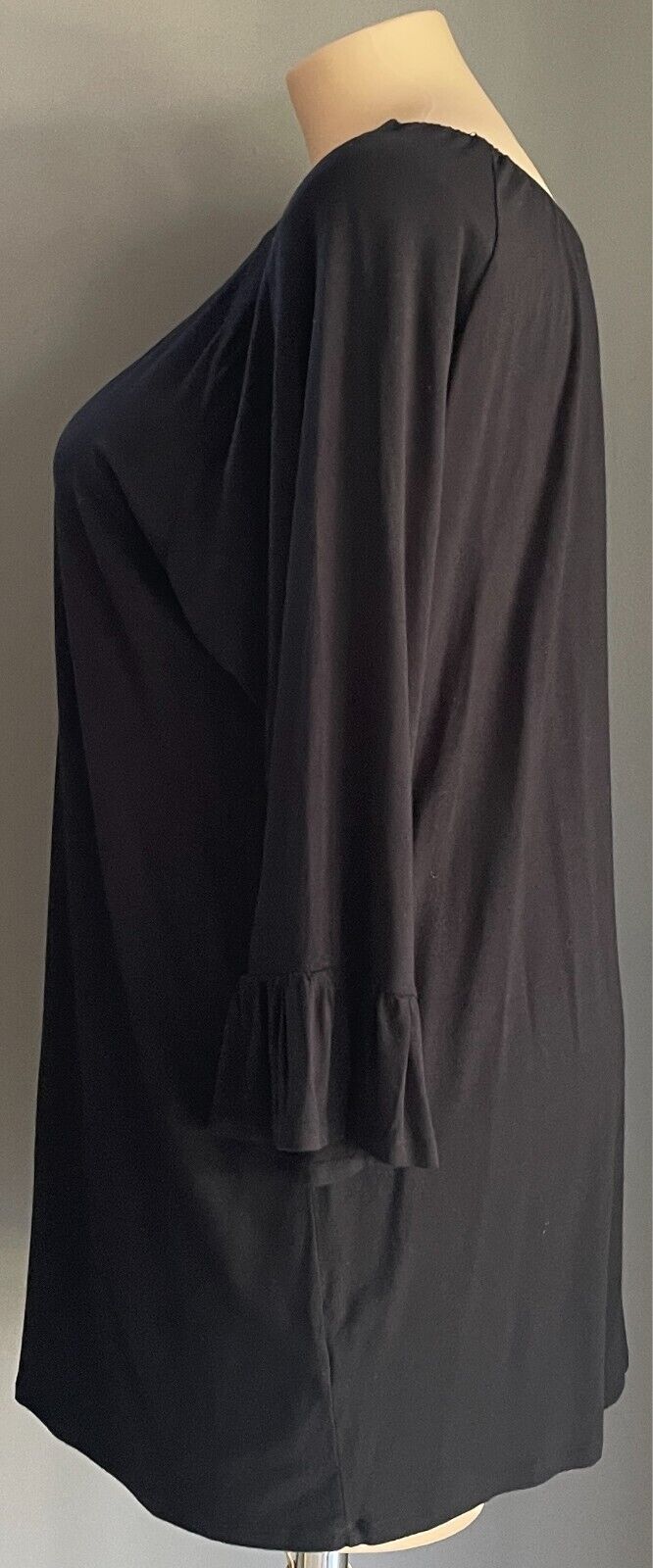 SARA Black Blouse Elastic Scoop Neck 3/4 Ruffle Trim Sleeve Plus Size 22 Stretch