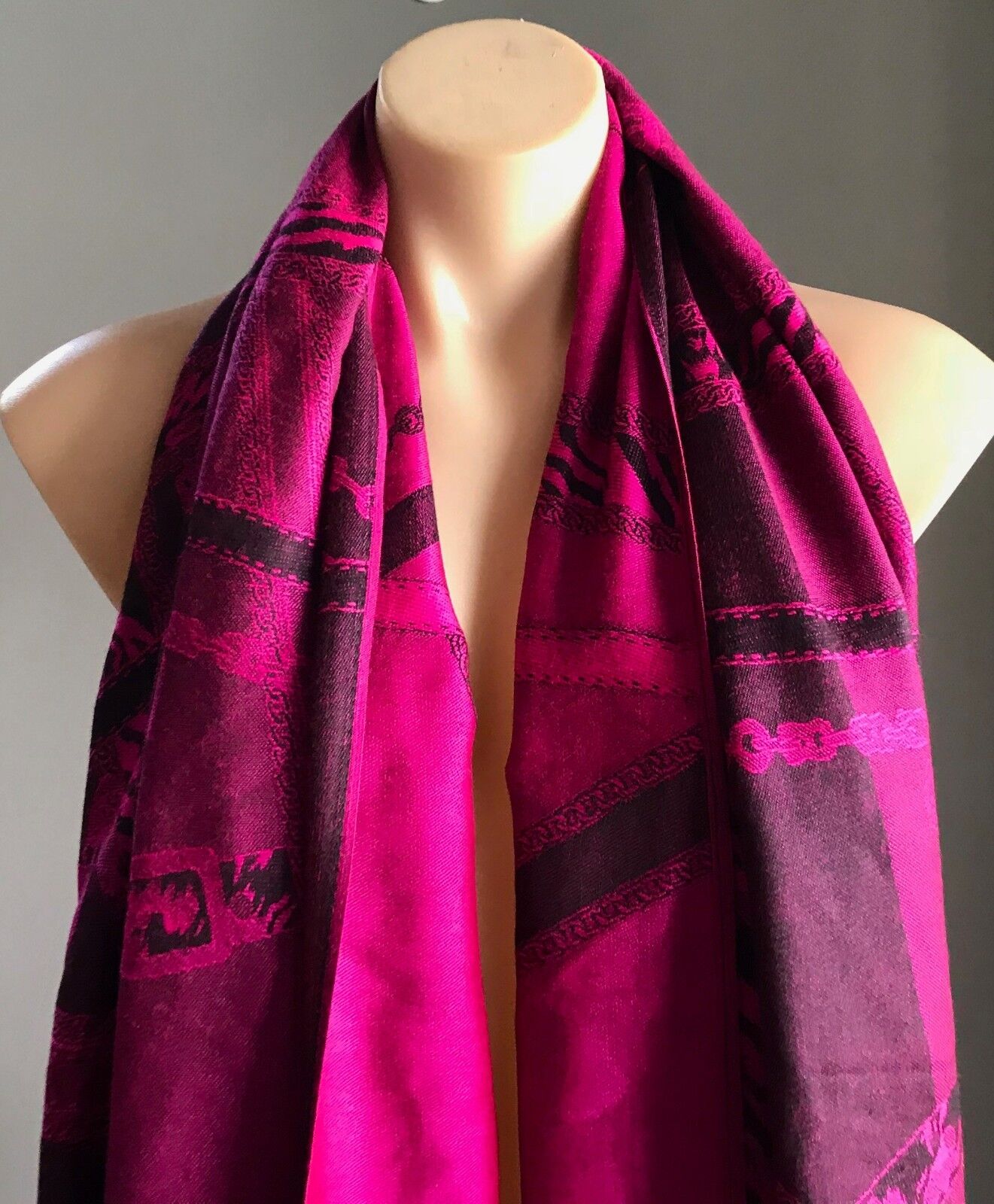 Reversible Ladies Shawl Scarf Cerise & Black Fringed Print Rectangle Red Pink