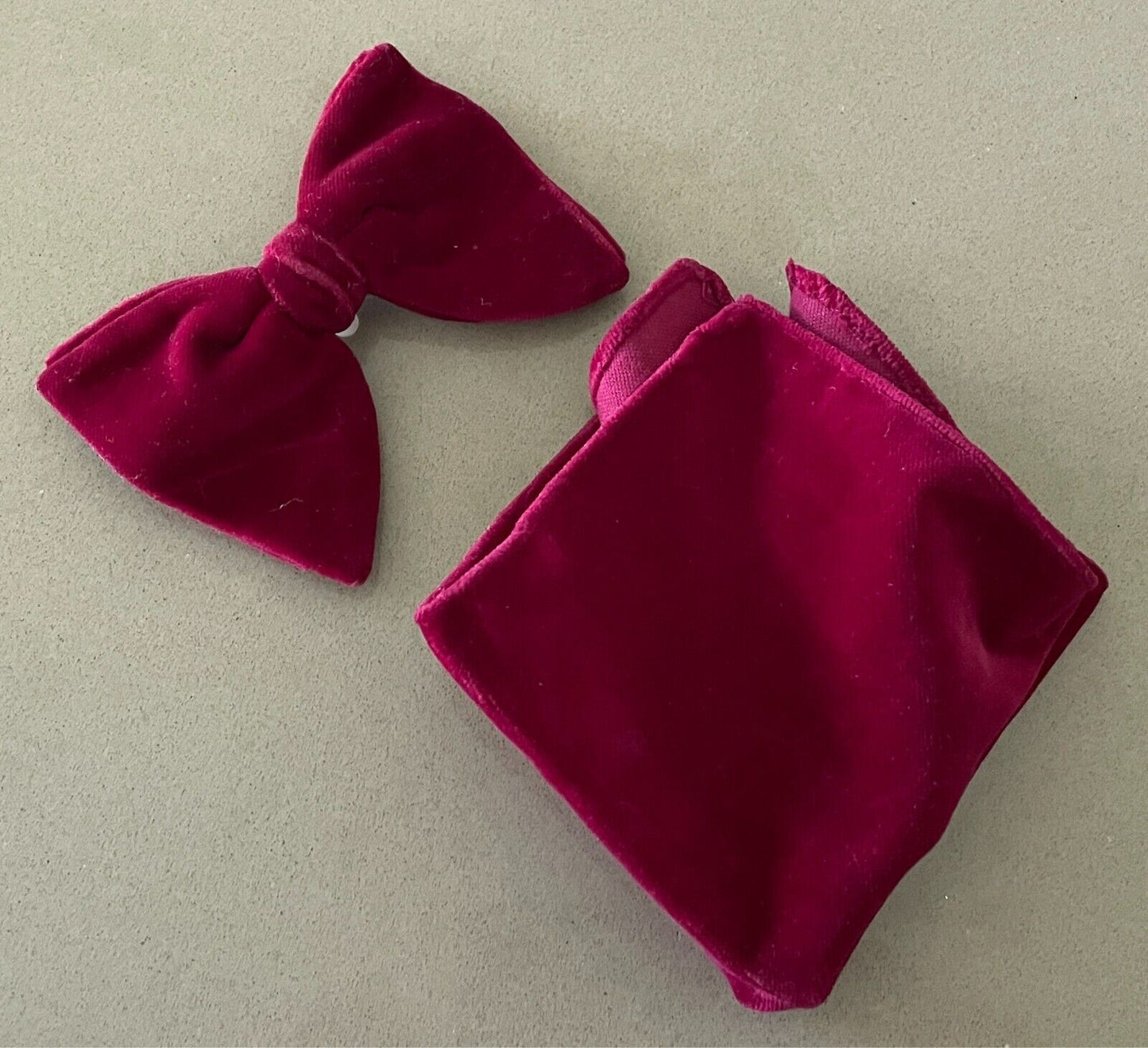 VINTAGE Burgundy Velour Clip On Bow Tie + Matching Pocket Square Set