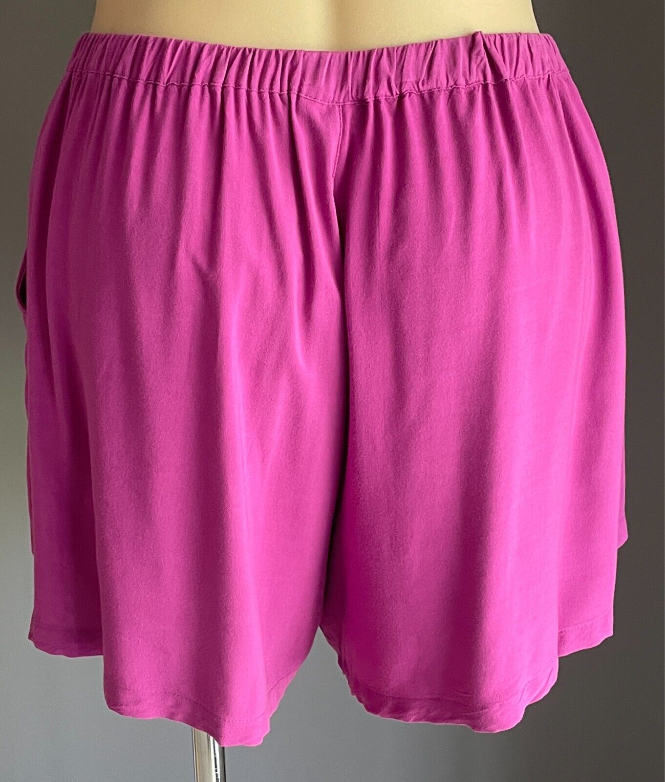 CITY CHIC Shorts Orchid Hot Pink Elastic Waist Relaxed Plus Size M Pockets