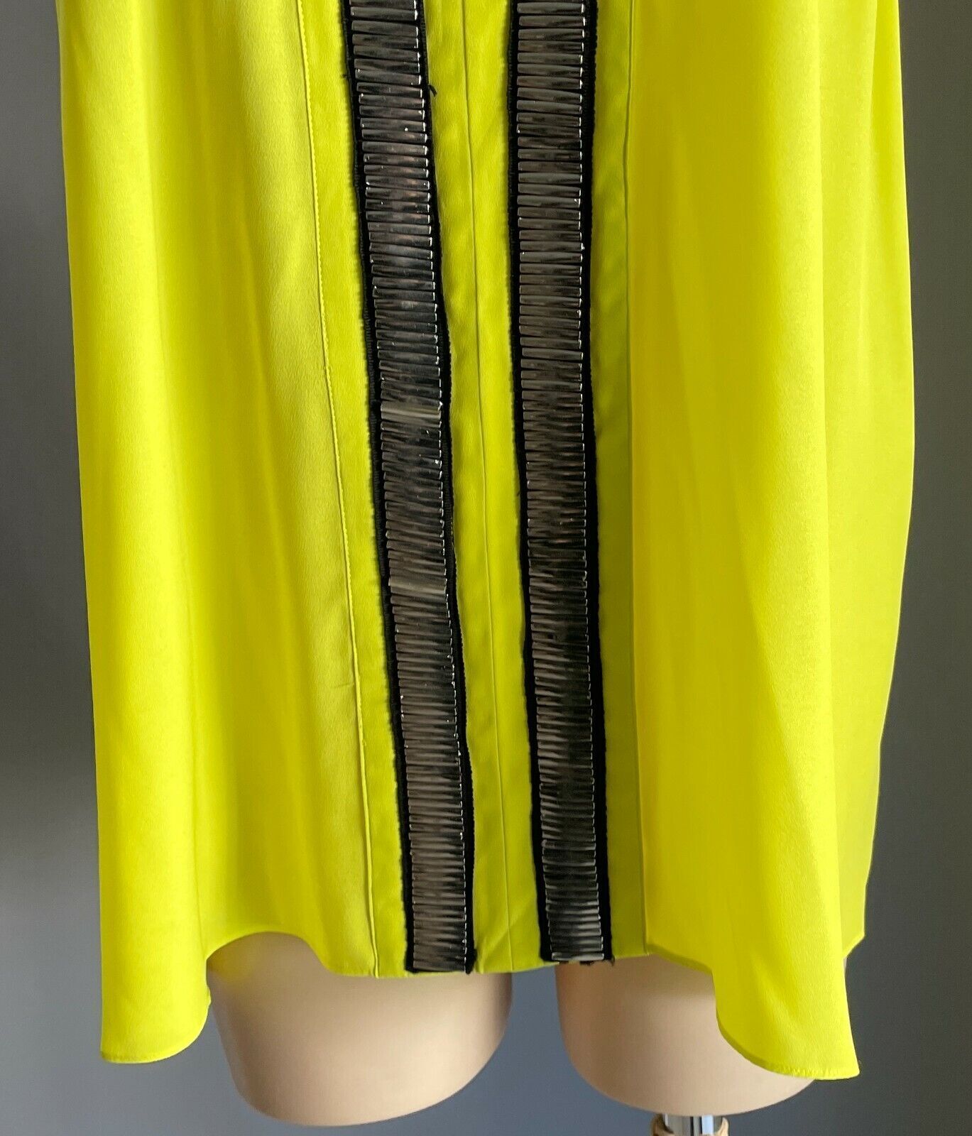 WAYNE COOPER Top Sleeveless Neon Yellow Cut Out Blouse Silver Beaded Size 16