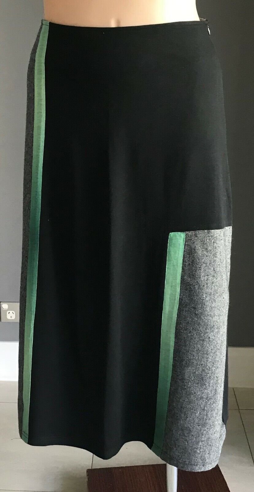HOT ICE COLLECTION Midi Skirt Black w Grey & Green Trim A-Line Plus Size XL 16