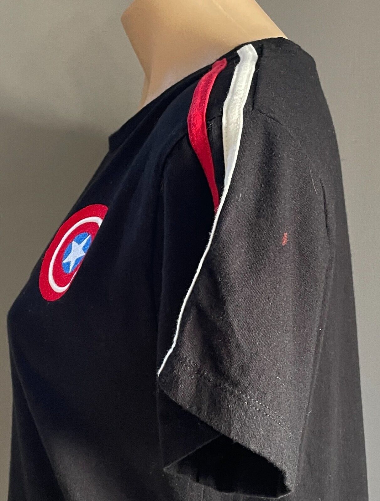MARVEL Black "Captain America" T-Shirt Short Sleeves Stretch Tee Size L