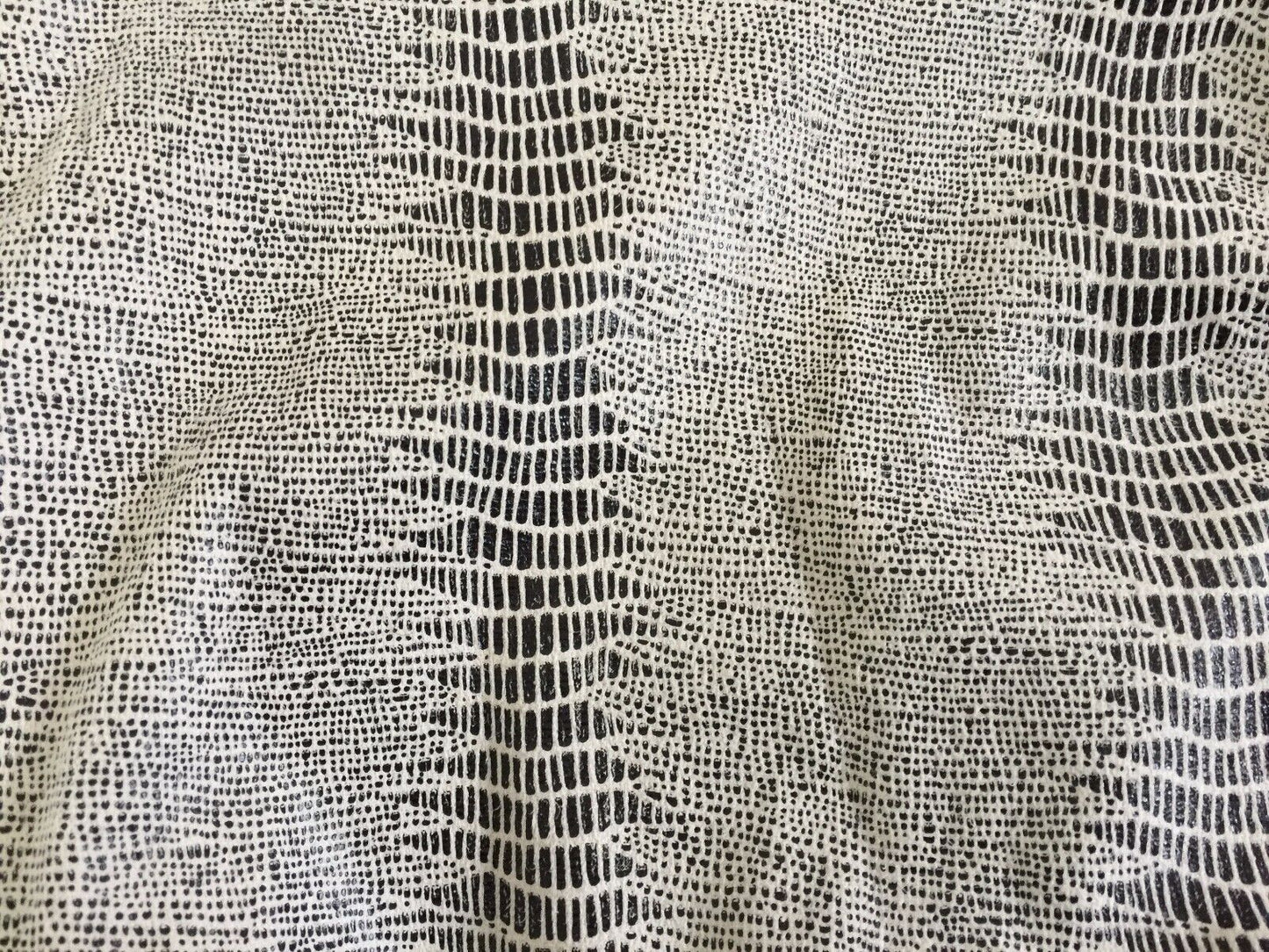 ANGEL BIBA Circle Skirt Black Ivory Graphic Print Micro Suede Ladies Size 8 NEW