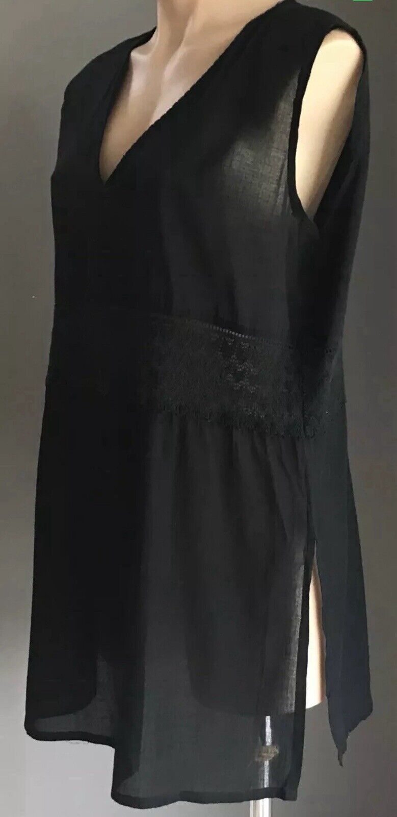 JENDI Top Black Lightweight Cotton Sleeveless V-neck Plus Size XL 18 NEW