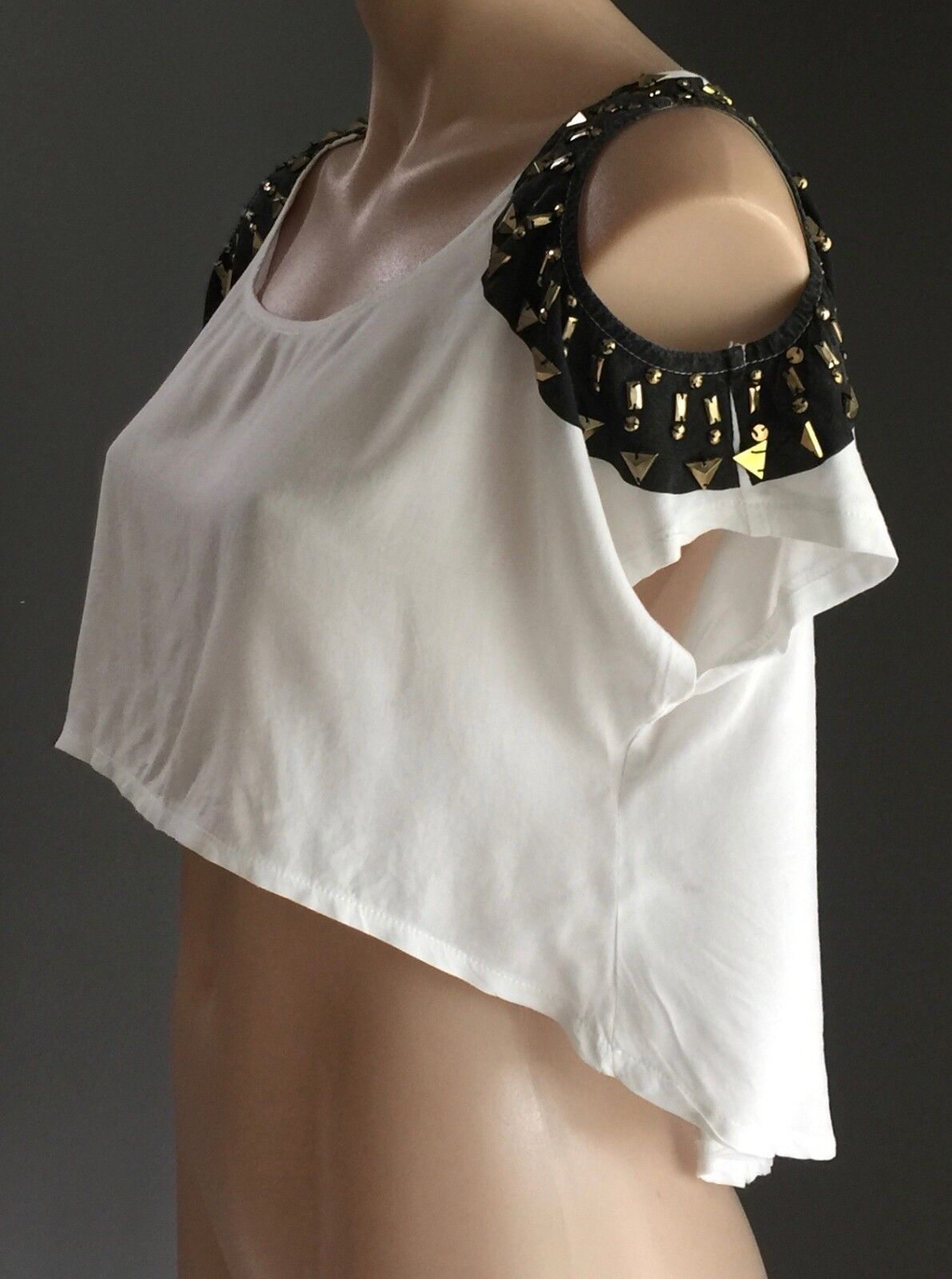 HE DOESN'T KNOW WHY Dip Hem Top White Black Trim Cut Out Sleeve Sz 6 AU 8 10 NEW