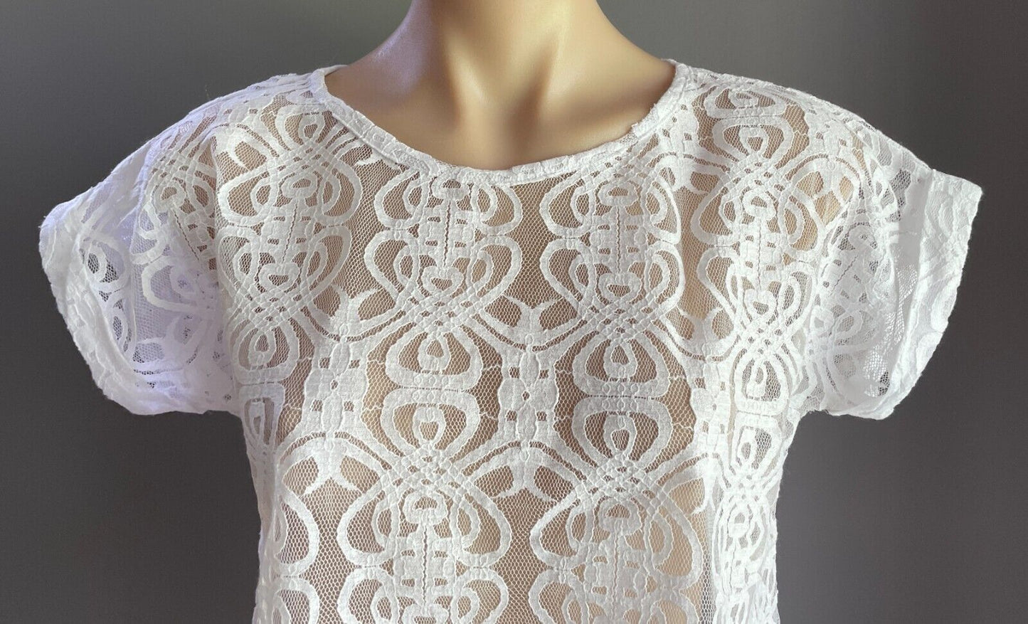 LE TOKO White Lace Top Semi Sheer Cuffed Short Sleeve Hi Lo Size 10 12 Boho
