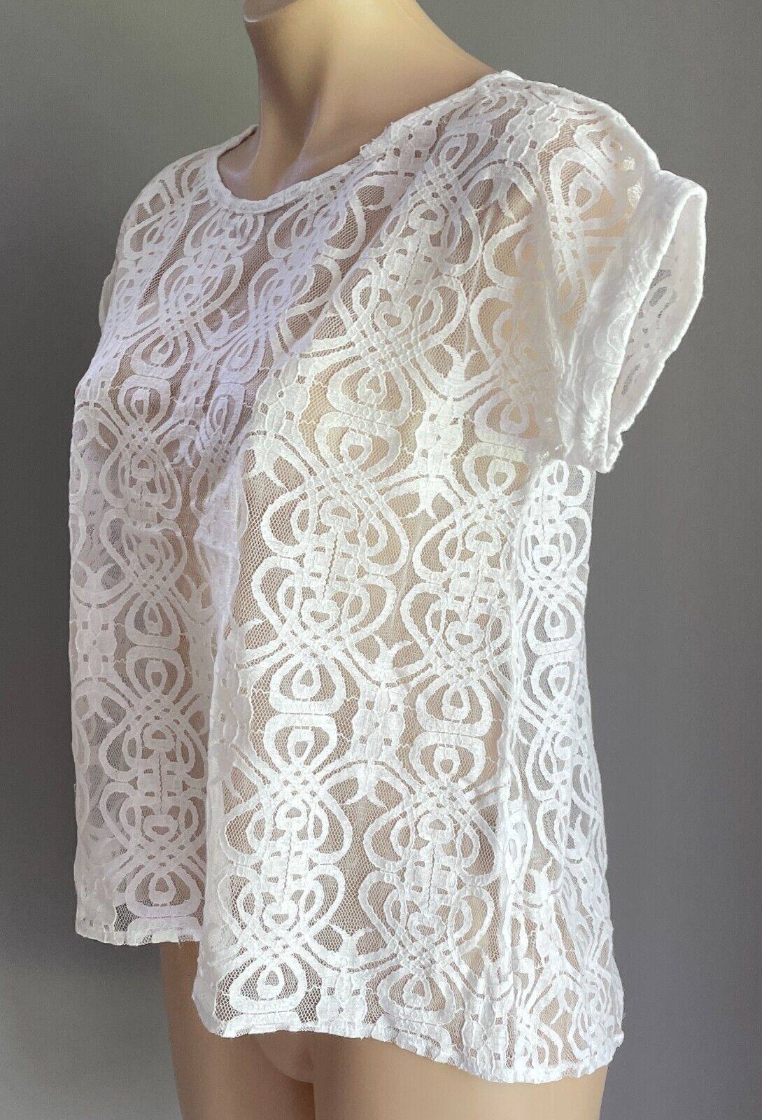 LE TOKO White Lace Top Semi Sheer Cuffed Short Sleeve Hi Lo Size 10 12 Boho