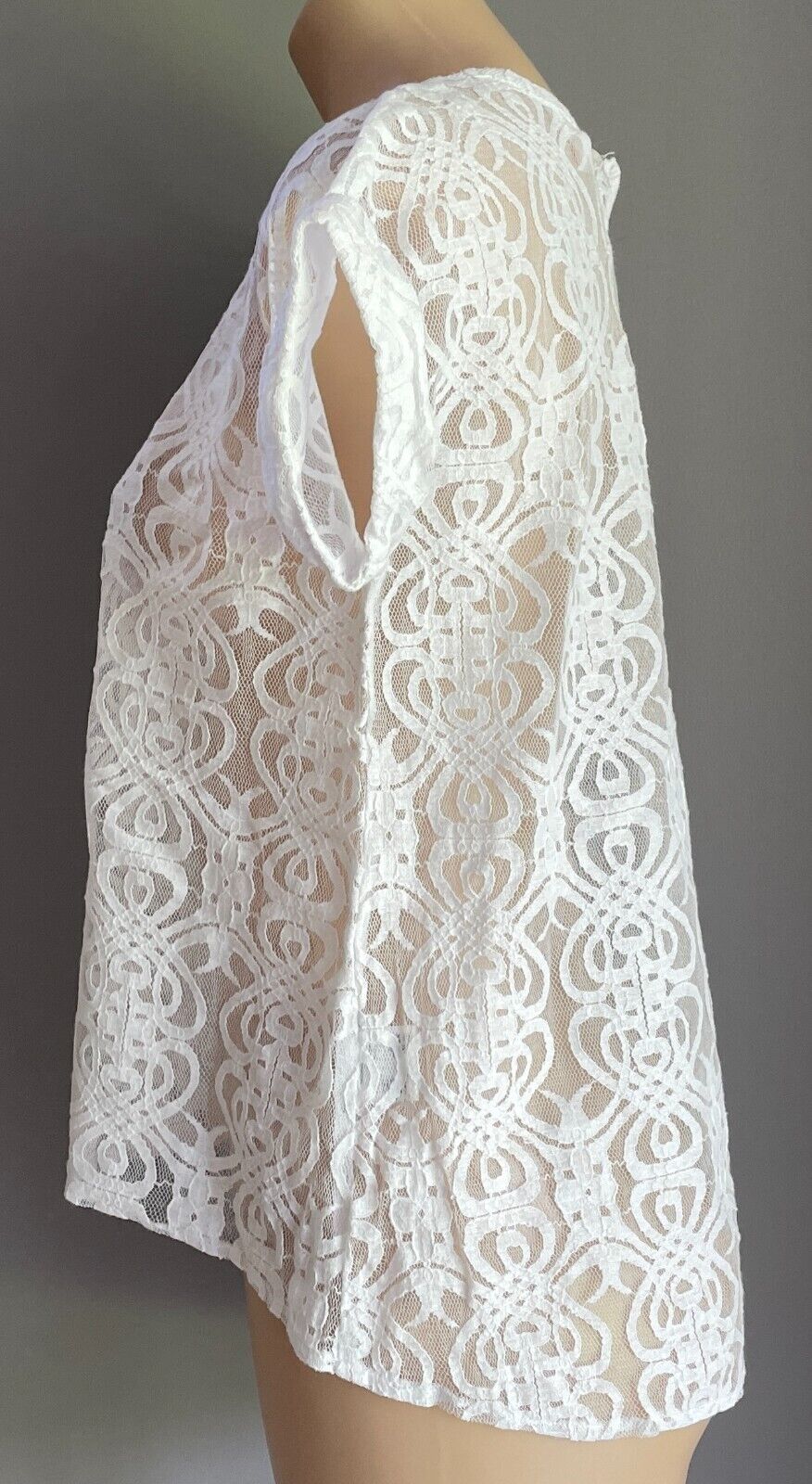 LE TOKO White Lace Top Semi Sheer Cuffed Short Sleeve Hi Lo Size 10 12 Boho