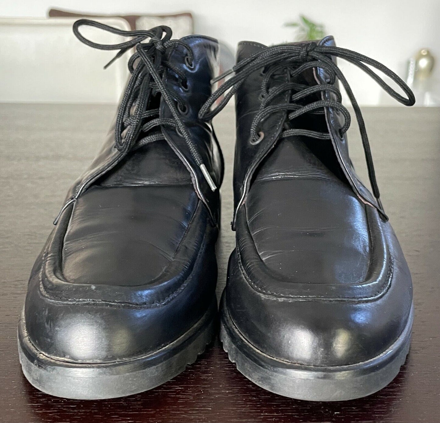 Ladies FILIPPO RAPHAEL Soft Black Leather Round Toe Tie Flat Ankle Boots Sz 39