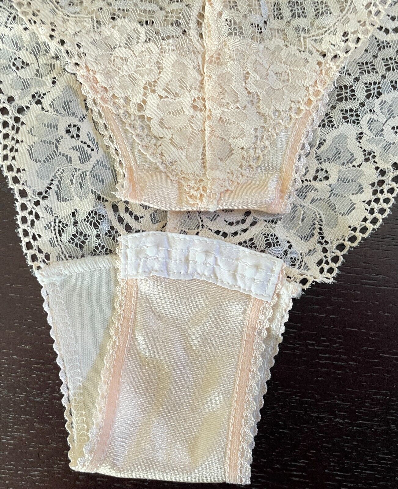 XQUISITE Bodysuit Beige Nylon & Lace Sleeveless Teddy Size 14 NEW ZEALAND