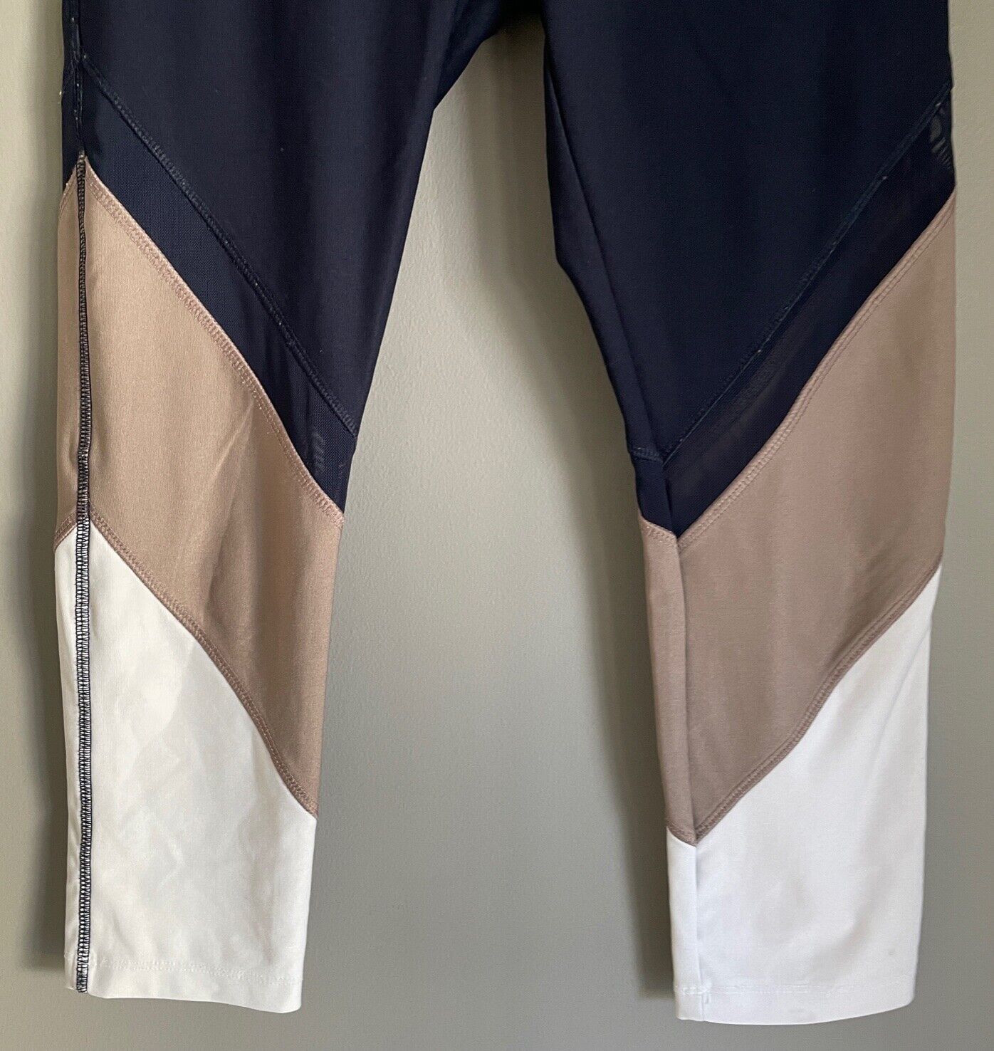 VOGO Athletica Leggings Capri Navy Taupe & White Sz S Activewear Yoga Gym Sports