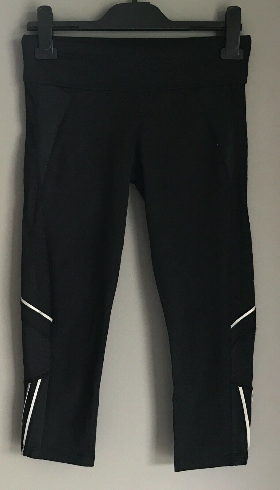 BLOCKOUT CLOTHING Leggings Black 3/4 Compression Running Size M 10 Activewear