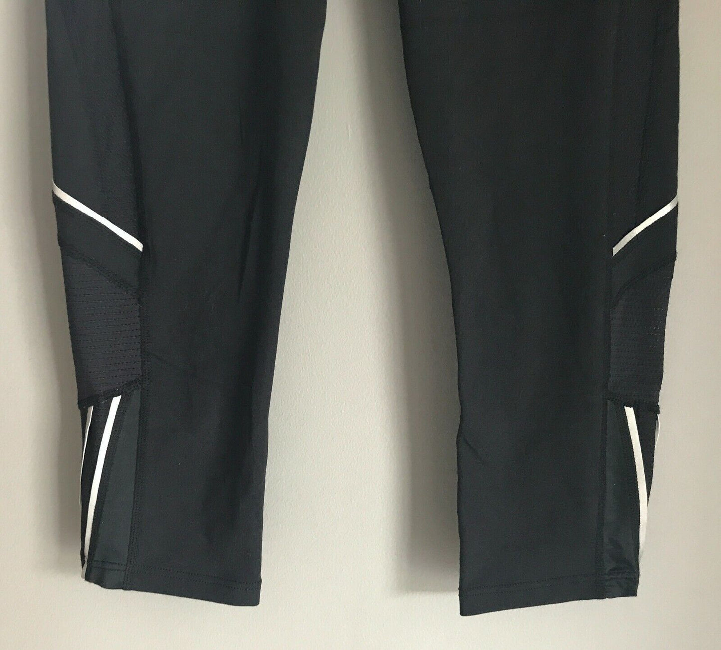BLOCKOUT CLOTHING Leggings Black 3/4 Compression Running Size M 10 Activewear