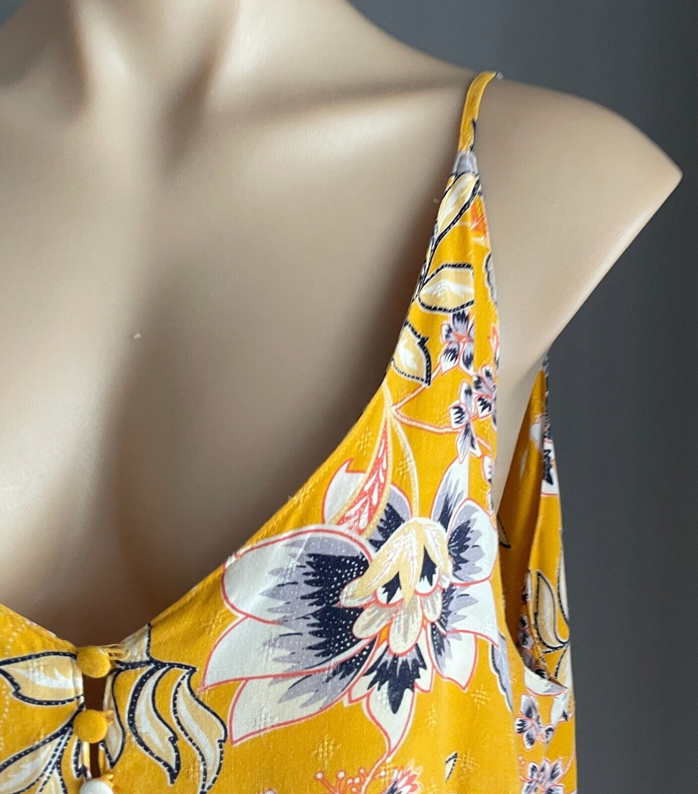 &ME Camisole Mustard Yellow Floral Thin Strap Button Trim Top Size 14 Cami & Me
