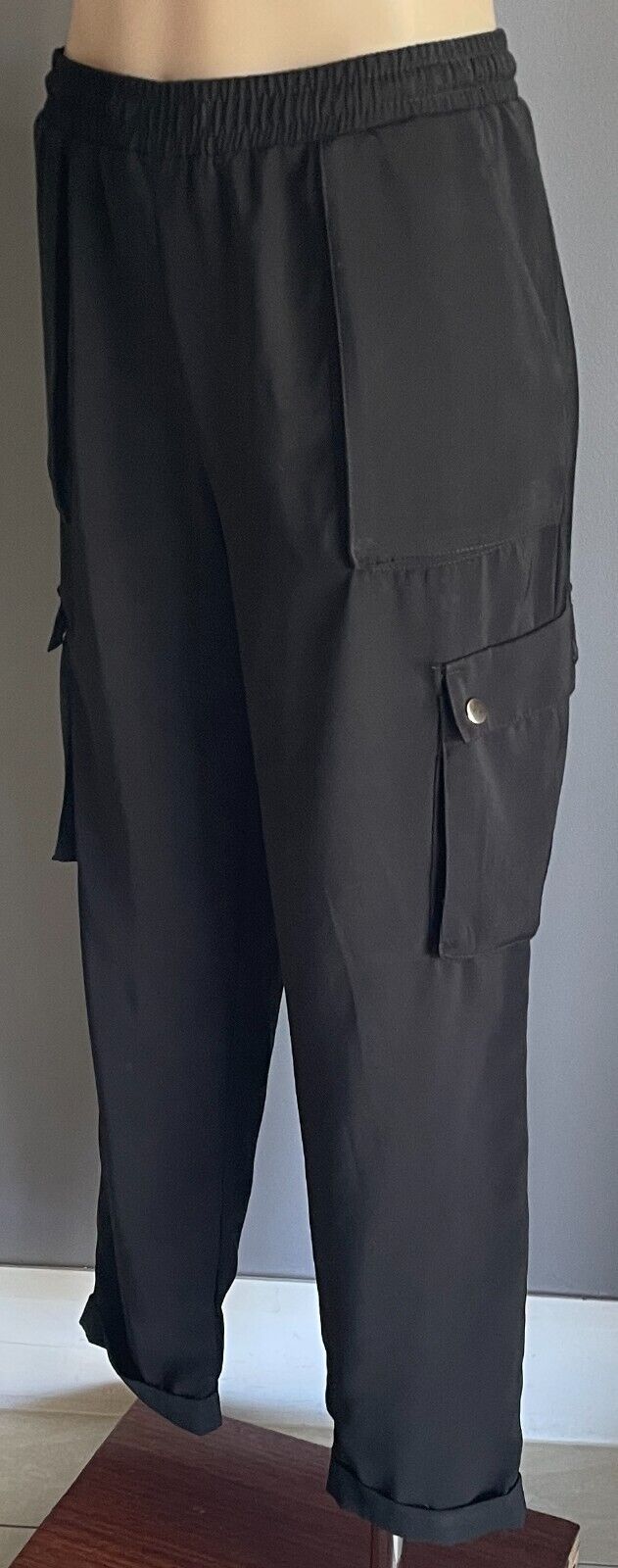 Ladies Size 10 Pants SILVER WISHES Cargo Black Elastic Waist Tapered Cuff Leg