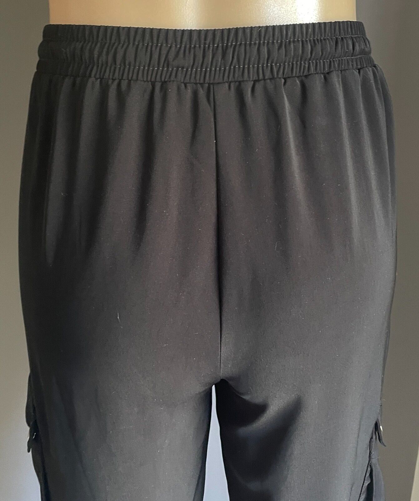 Ladies Size 10 Pants SILVER WISHES Cargo Black Elastic Waist Tapered Cuff Leg