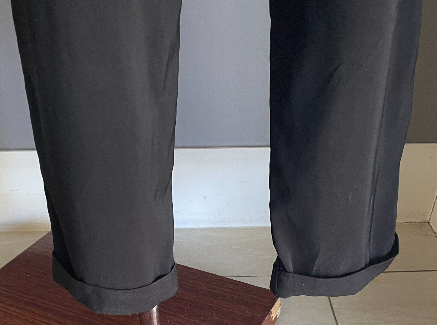 Ladies Size 10 Pants SILVER WISHES Cargo Black Elastic Waist Tapered Cuff Leg