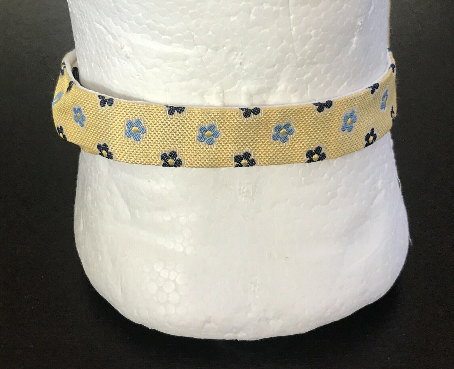 Mens TIE RACK Bow Tie Gift Box Yellow Blue Daisy Silk PreTied Adjust at Neck NEW