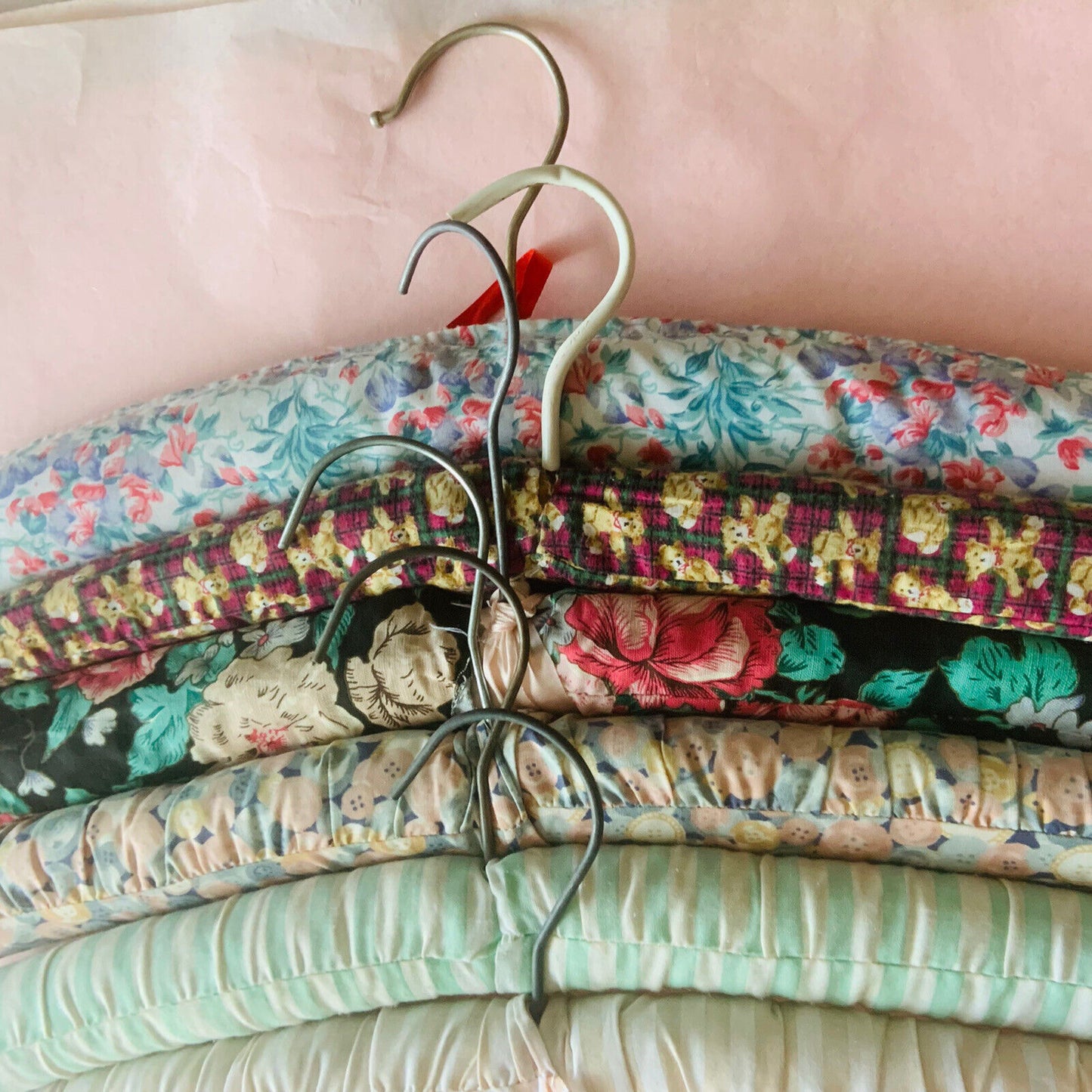 6x Vintage Covered Wooden Clothes Coat Hangers Floral & Solid Fabric 1960's #31