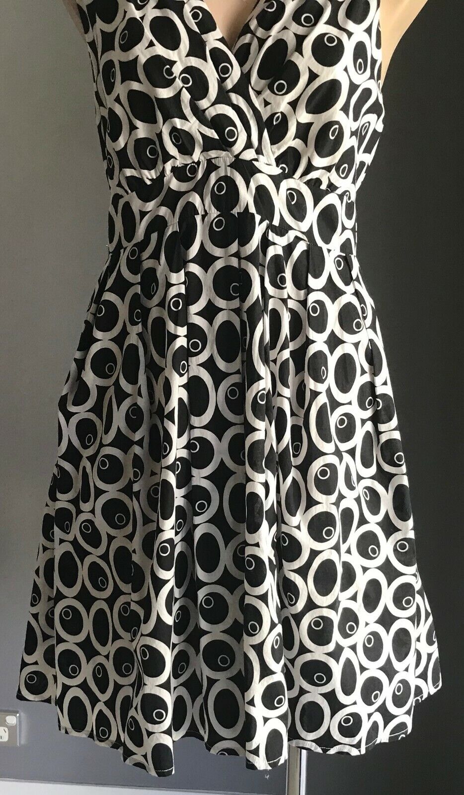 COCO MODA DRESS High Waist Black & White Circle Sleeveless Ladies Size 14