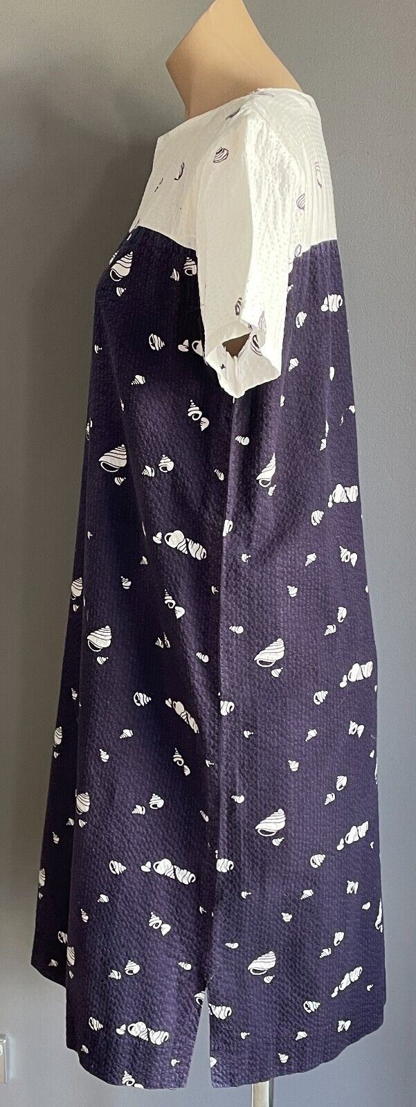 WRAGGS Dress White Navy Seersucker Fabric Seashell Short Sleeve Size 14 1980's