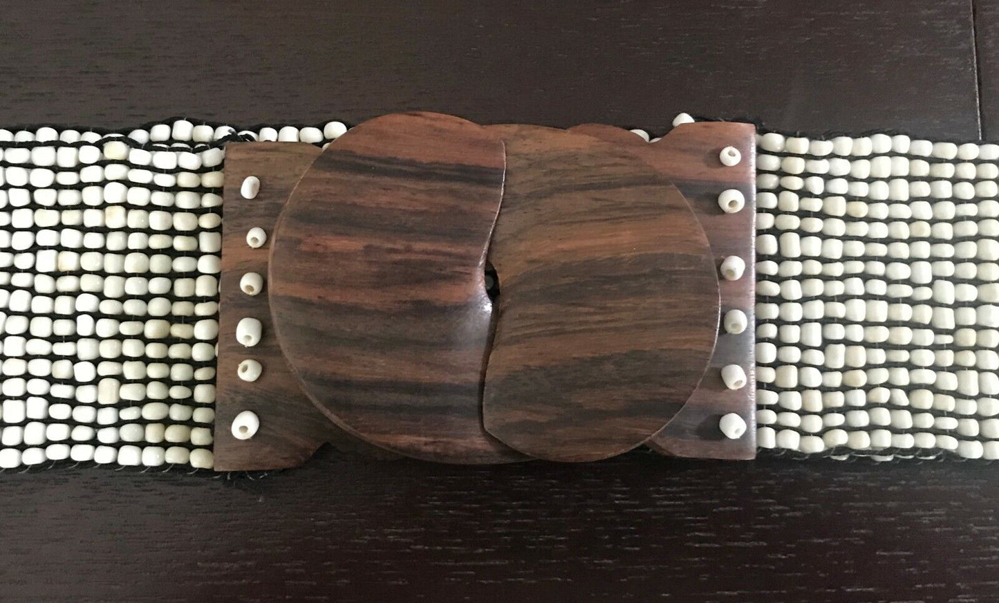 Ladies Belt Elastic SHELL BEAD Natural Interlock Wood Clasp Sz 10 14 Wide NEW