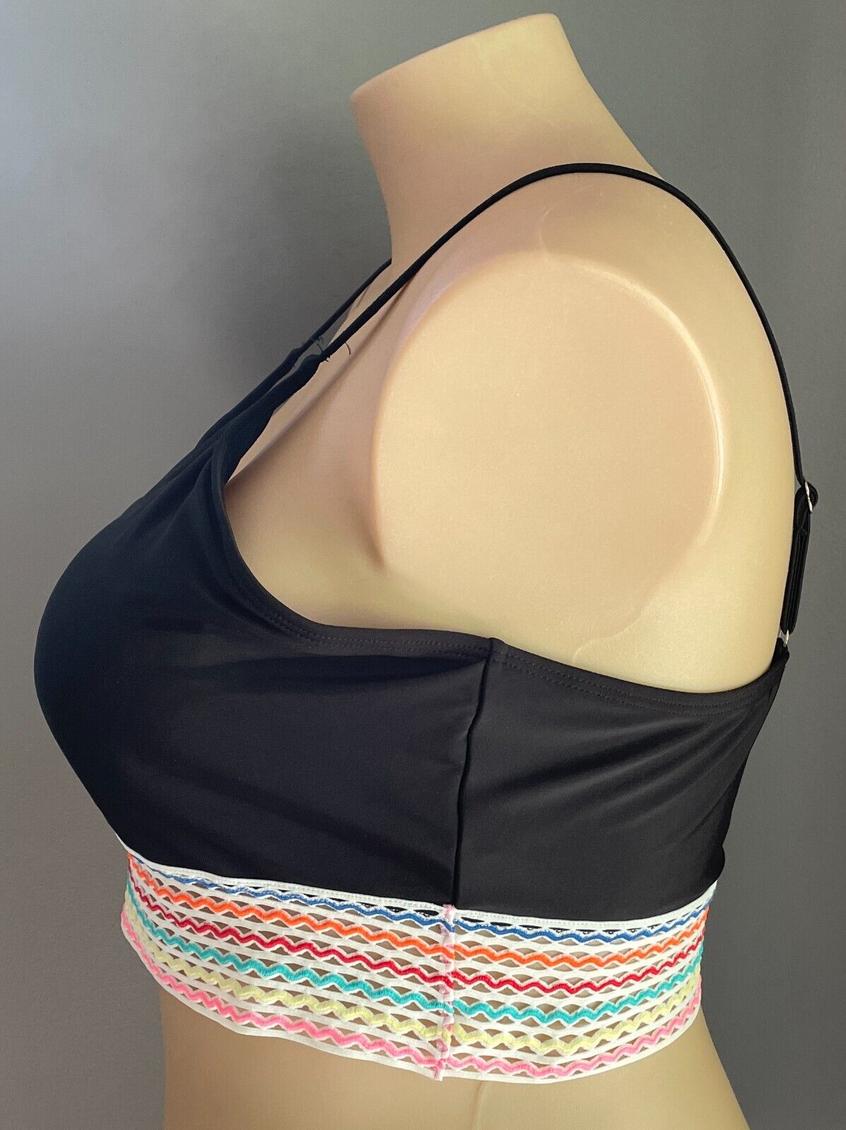 Sport Crop Top Black Elastic Trim Plus Size 3XL 22 Thin Adjustable Straps Gym