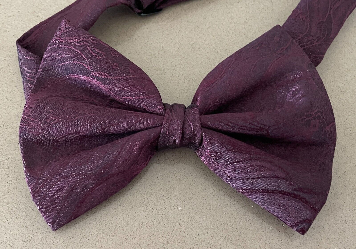 Bow Tie Aubergine Jacquard Print Pre-Tied Adjustable Vintage Formal Bowtie