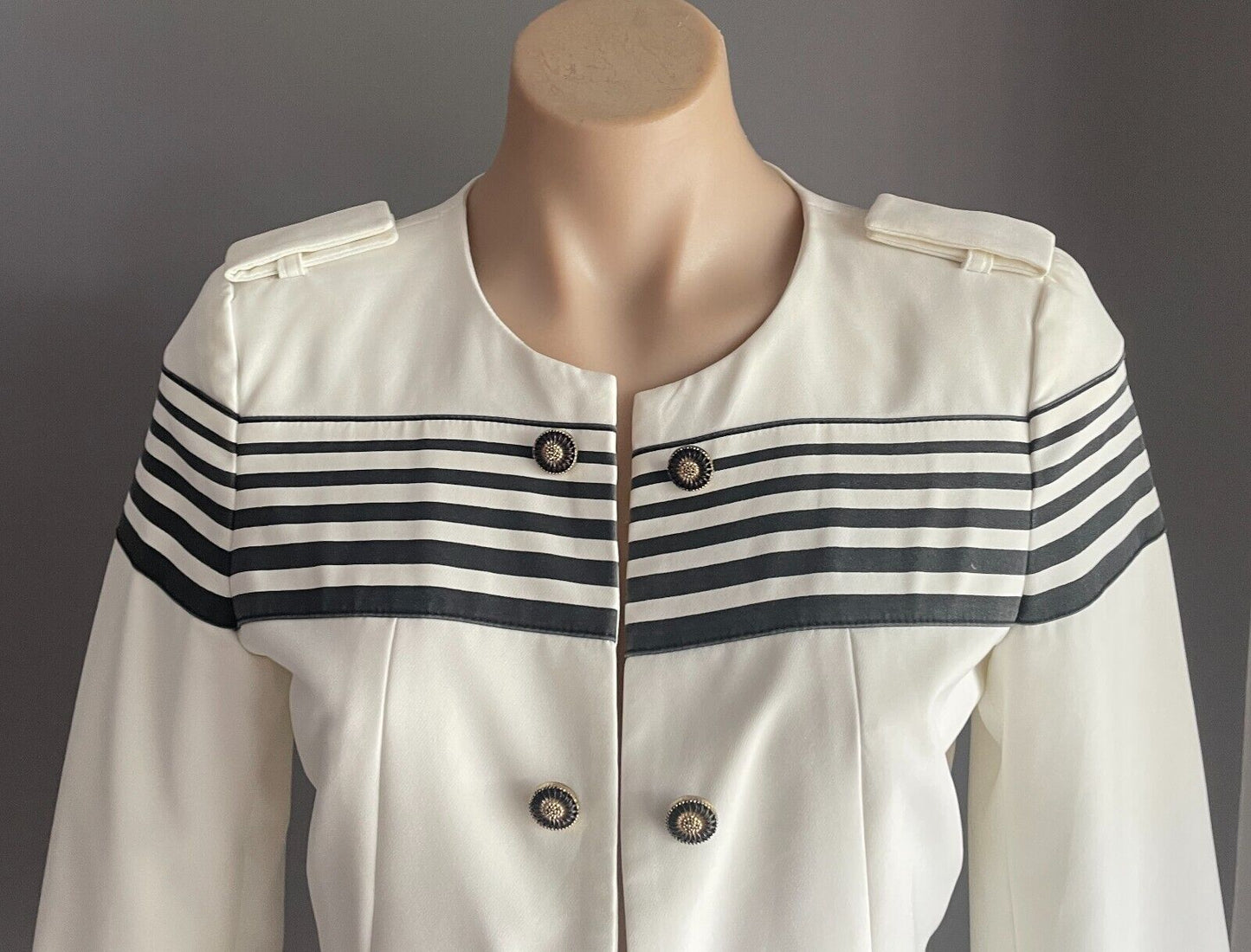 A YILIAN Jacket White & Black Stripe Trim 3/4 Sleeve Blazer Collarless Sz M 12