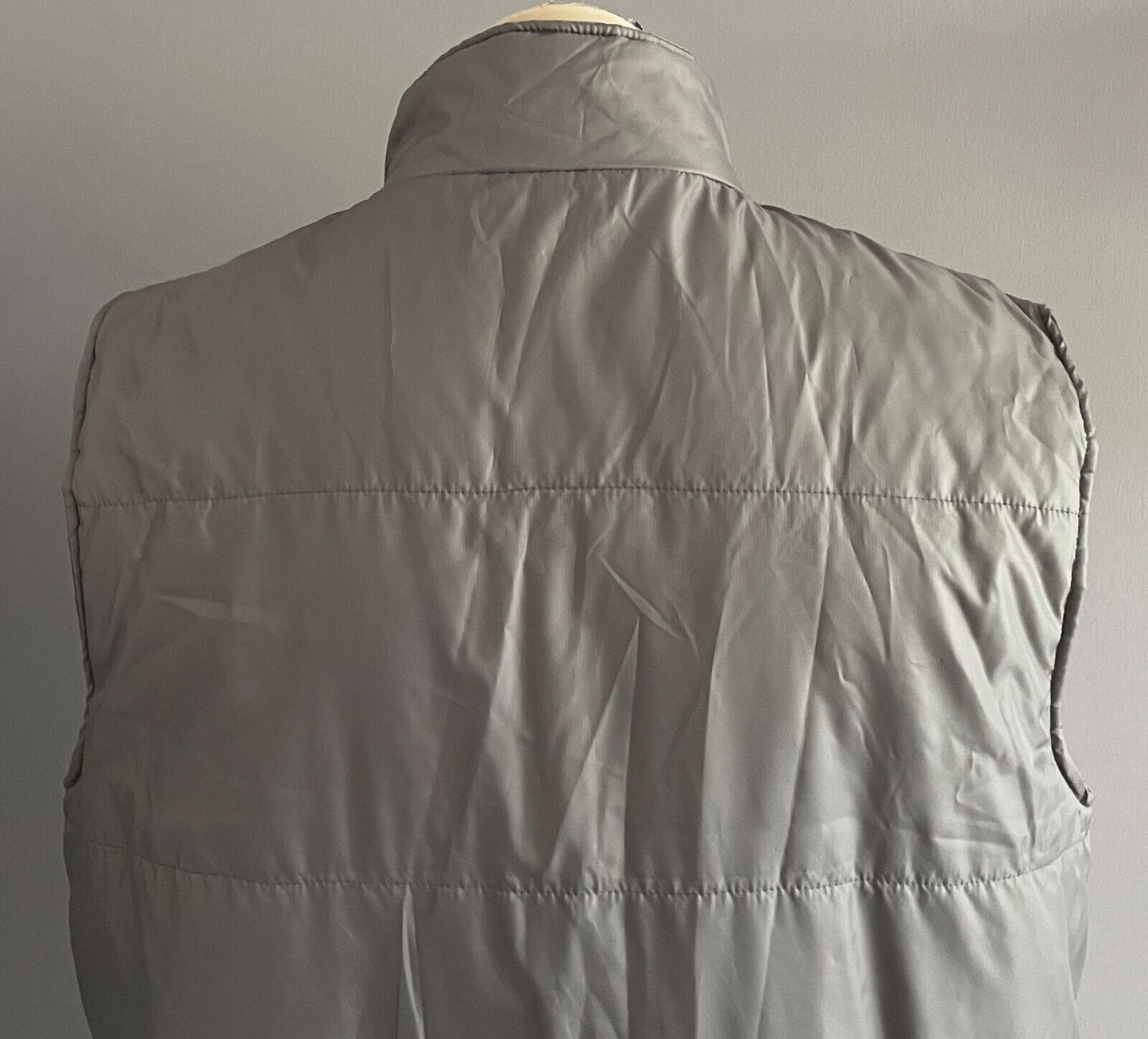 CAPE Puffer Jacket Khaki Zip Front Sleeveless Mens Size L Outdoor Brand NEW