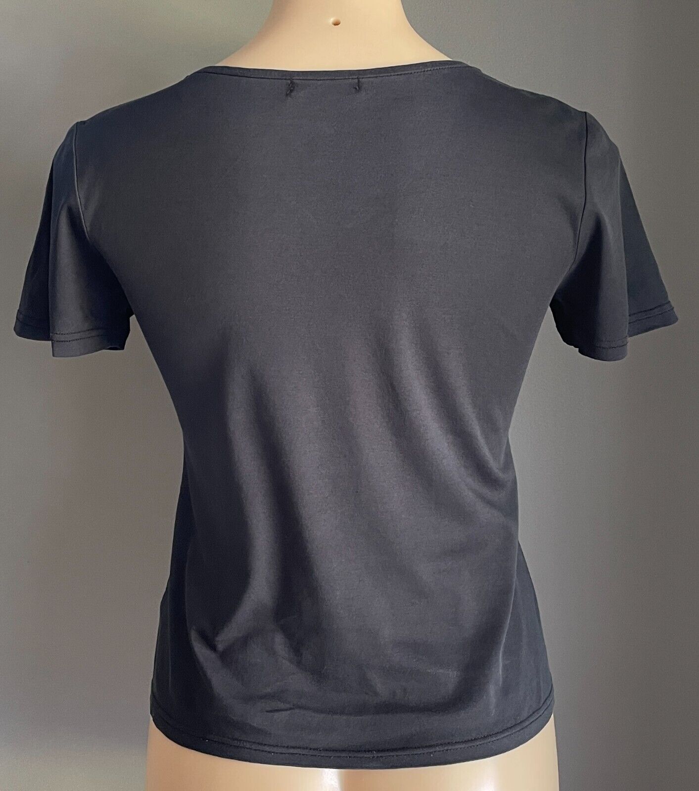 A.V.V T-shirt Black Stretch Double Lined Front Top Short Sleeve Size M A V V