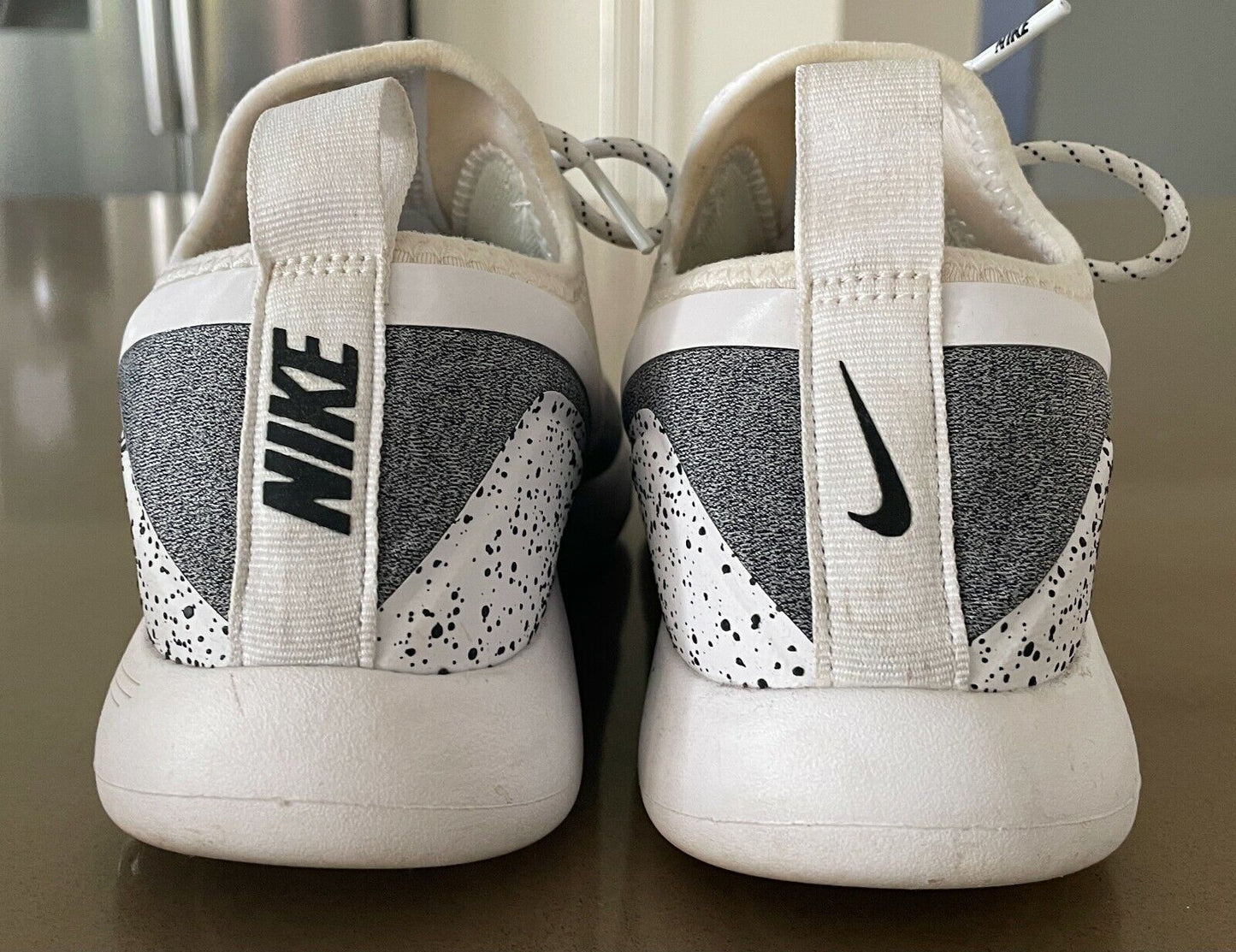 NIKE 923620 100 Lunarcharge Sneakers Shoes White Speckle Mens Size US 8 UK 5.5