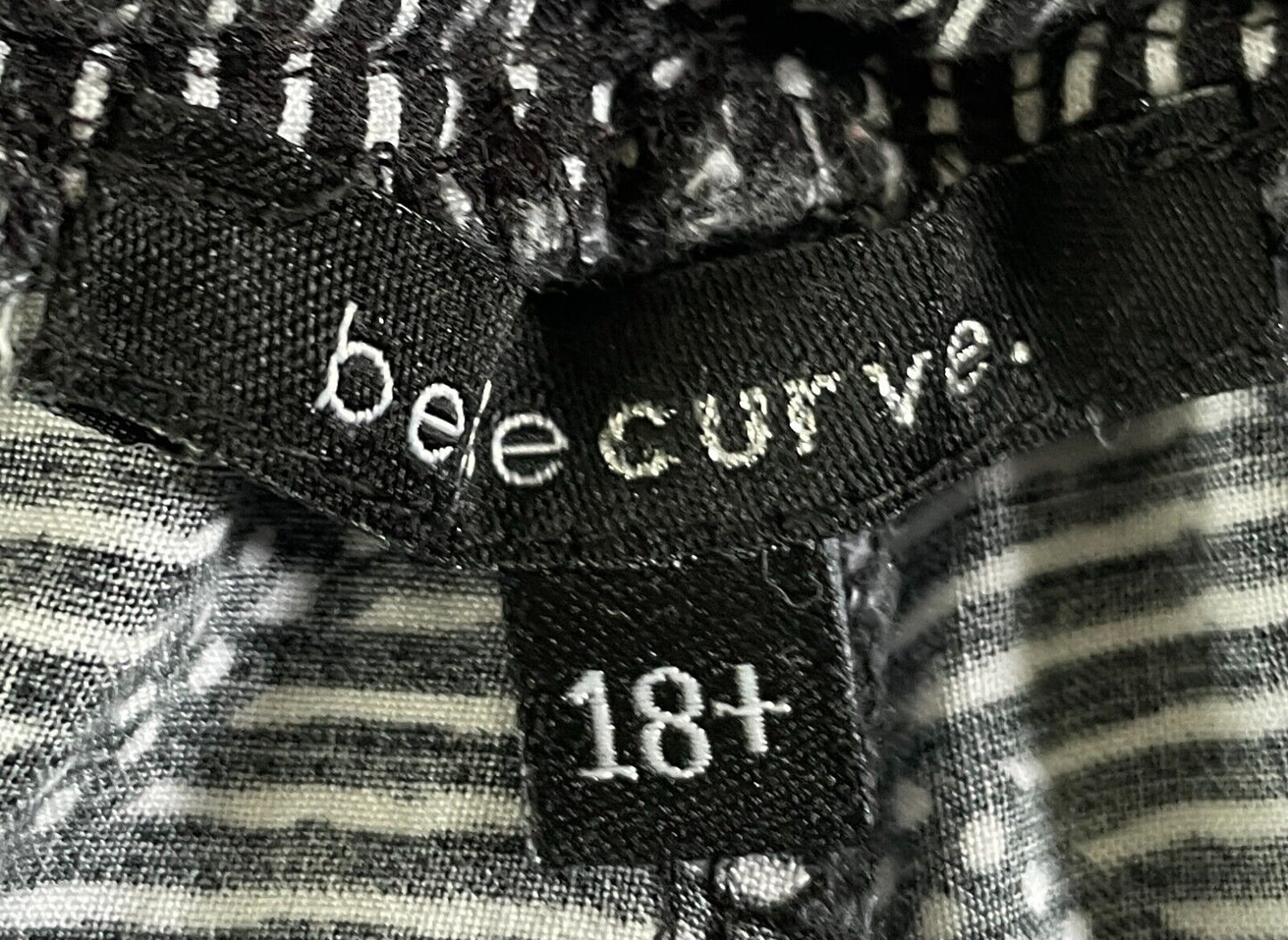 BELLE CURVE Pants Black White Tribal Print Elastic Waist Tapered Leg Size 18+