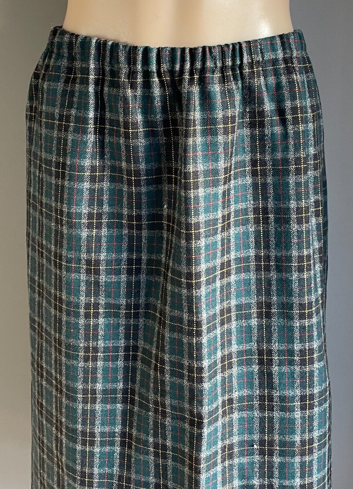 Vintage Wool Midi Straight Skirt Green & Navy Check Plaid Elastic Waist Size 18