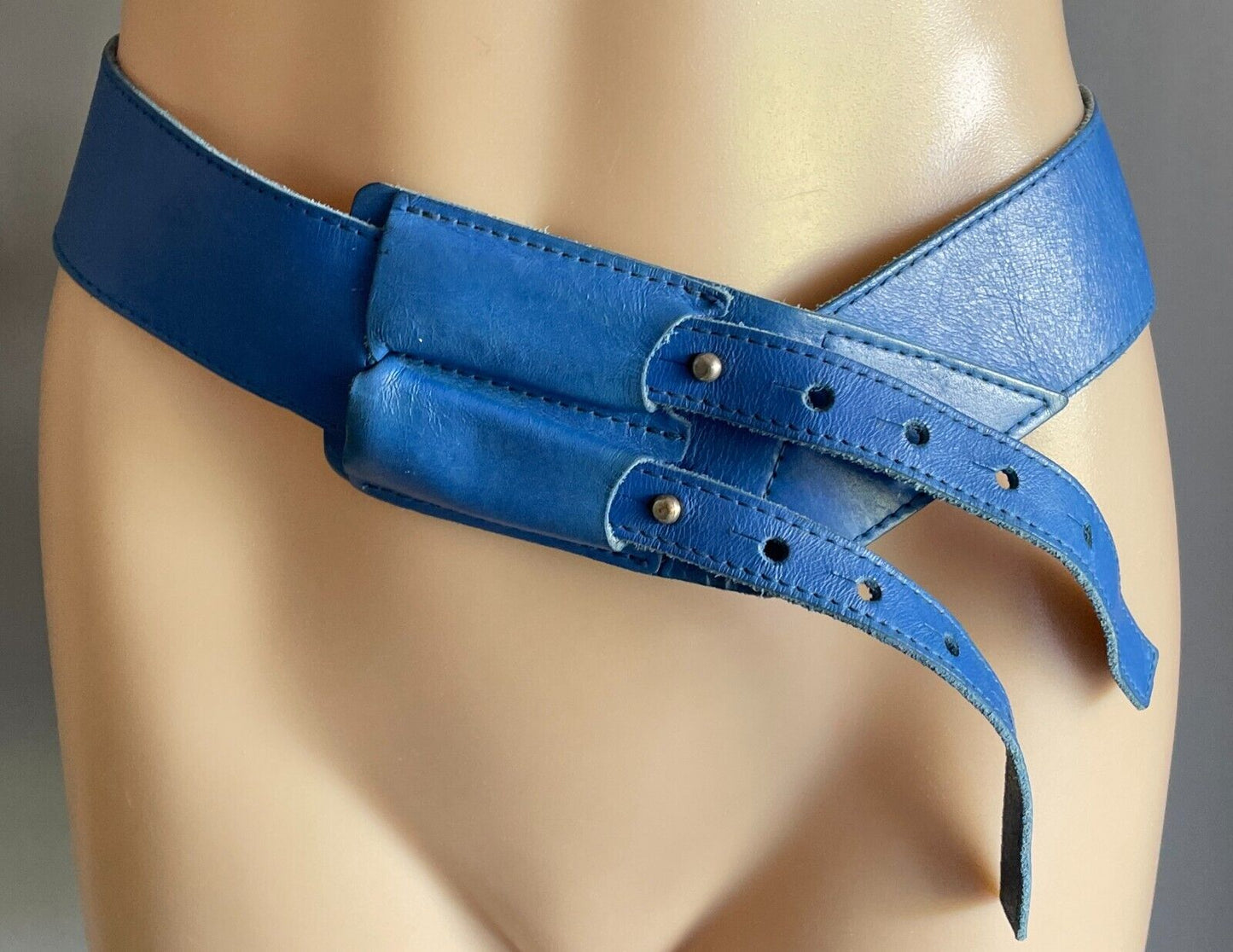 Ladies LEATHER Belt 5cm Blue Double Strap Press Through Stud Sz 10 12 80's Retro