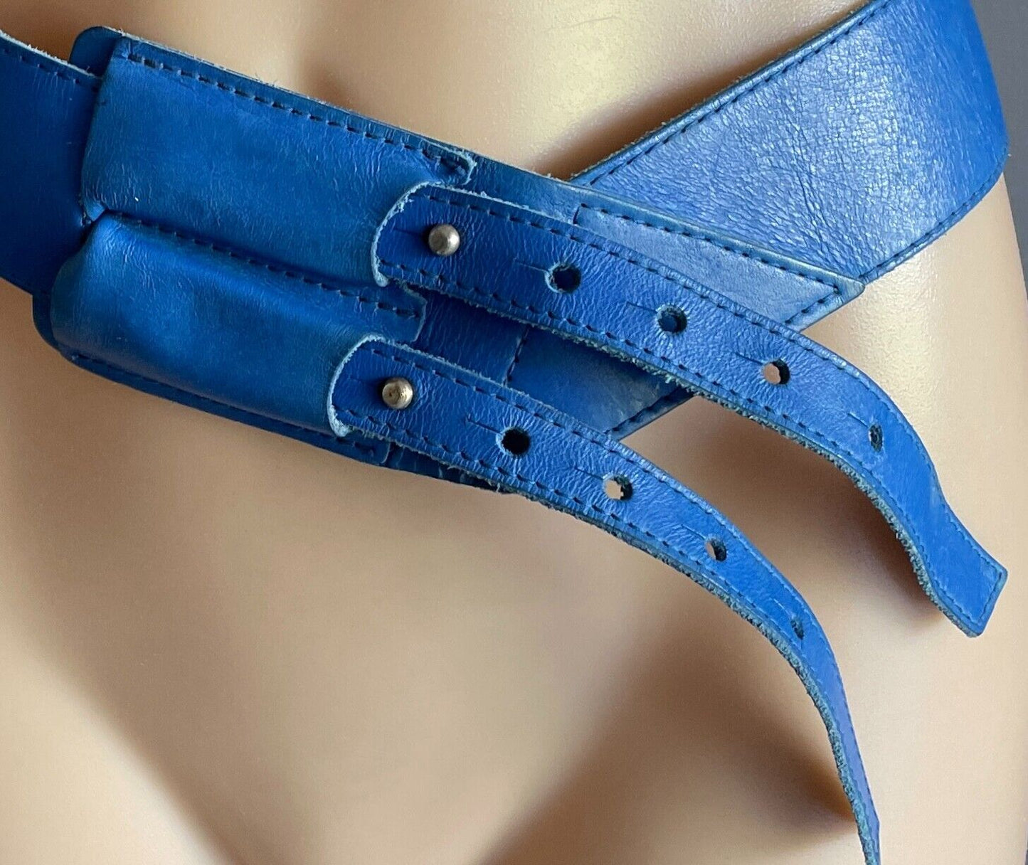 Ladies LEATHER Belt 5cm Blue Double Strap Press Through Stud Sz 10 12 80's Retro